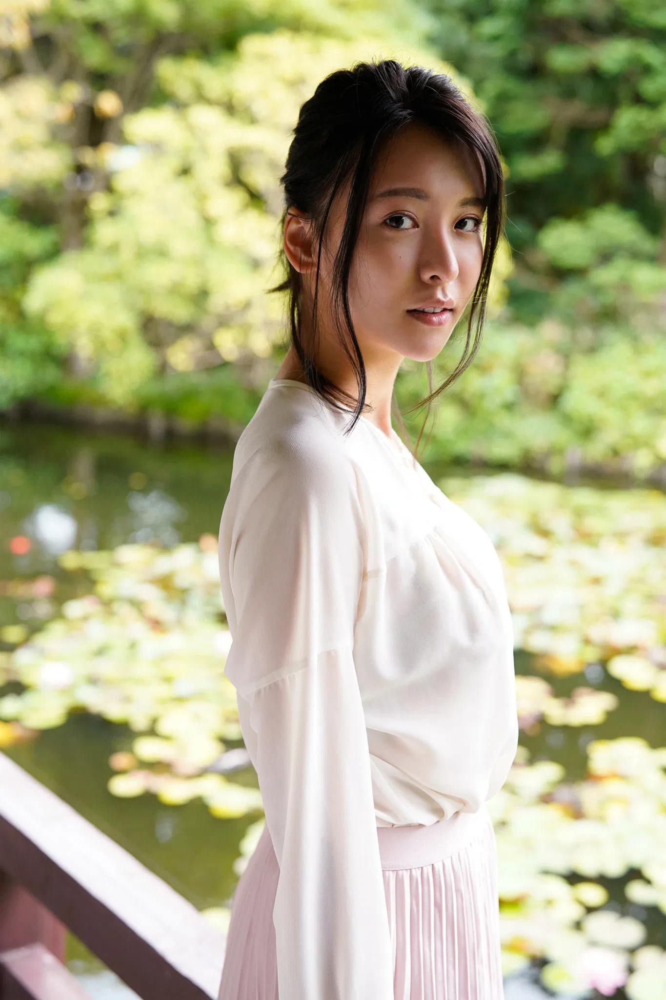 [Photobook] 週刊現代デジタル写真集 奈月セナ たまゆら 花鳥風月