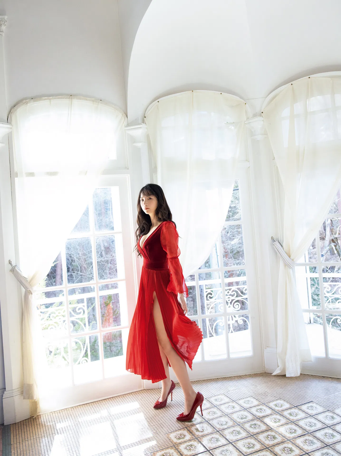 [Photobook]【電子版だけの特典カット付き】街山みほ写真集『Ｐｈａｎｔｏｍ』