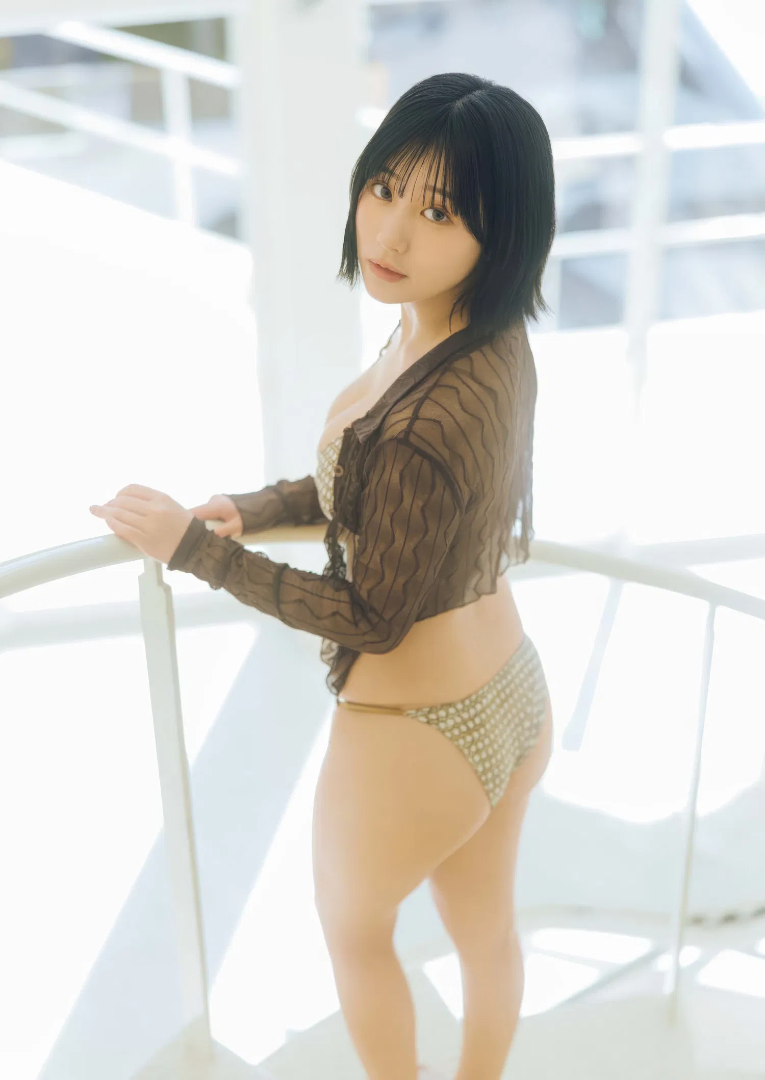 Miku Tanaka 田中美久, Big Comic Spirits 2025 No.21-22 (ビッグコミックスピリッツ 2025年21-22号)