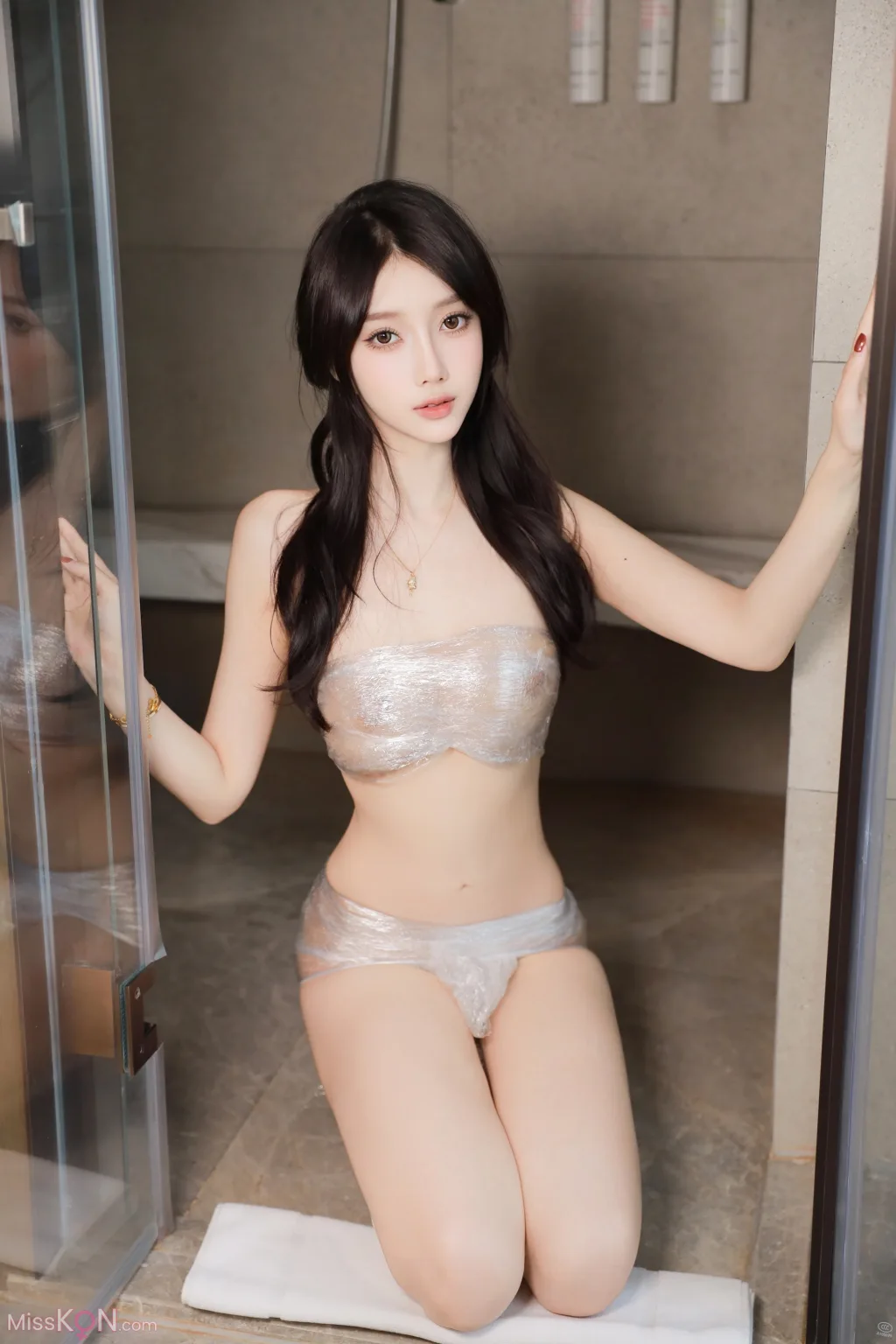 [XR Uncensored] 玥儿玥er_ R18 秀人网模特 保鲜膜内衣