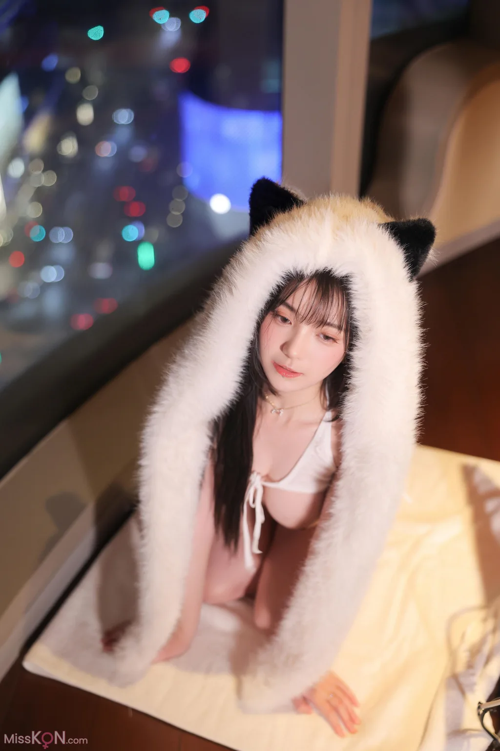 [XR Uncensored] 软情_ R18 秀人网模特 白色小猫咪