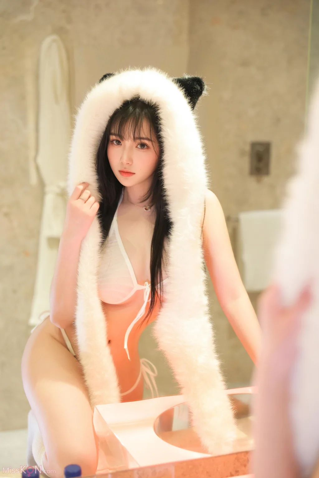 [XR Uncensored] 软情_ R18 秀人网模特 白色小猫咪