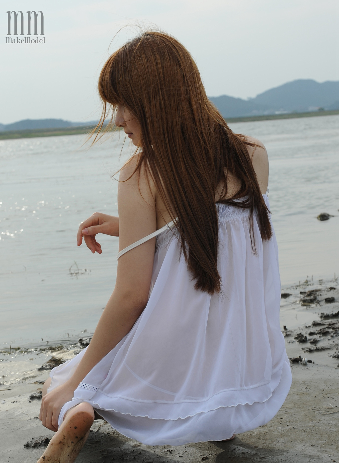 MakeModel Gahee 가희 – 강가에서 이러시면