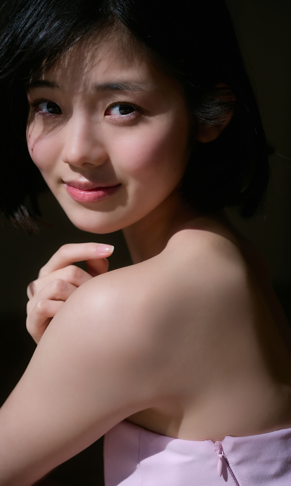 Kohaku Shida 志田こはく, 週プレ Photo Book 「琥珀色の時」 Set.01