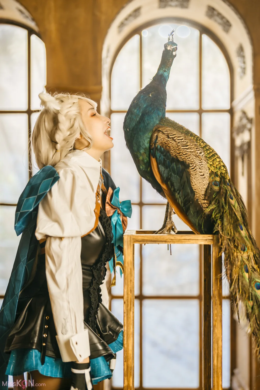 Coser@慕慕Momo_ 原神 Genshin 琳妮特的色情魔術 室内