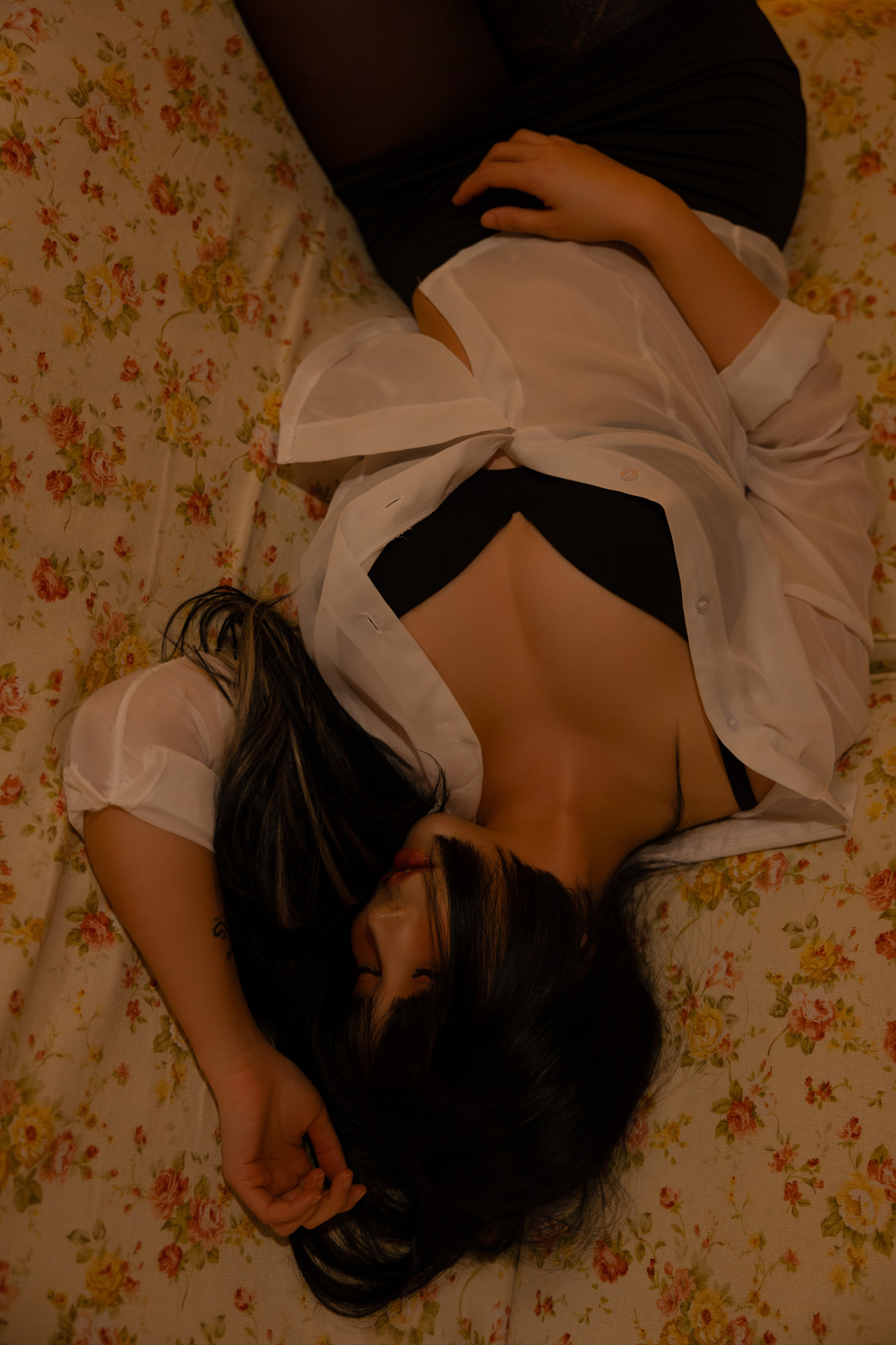 Lee Yuin 유인, Photobook ‘Girl Next Door’ Set.02 24 Lee Yuin 유인, Photobook ‘Girl Next Door’ Set.02