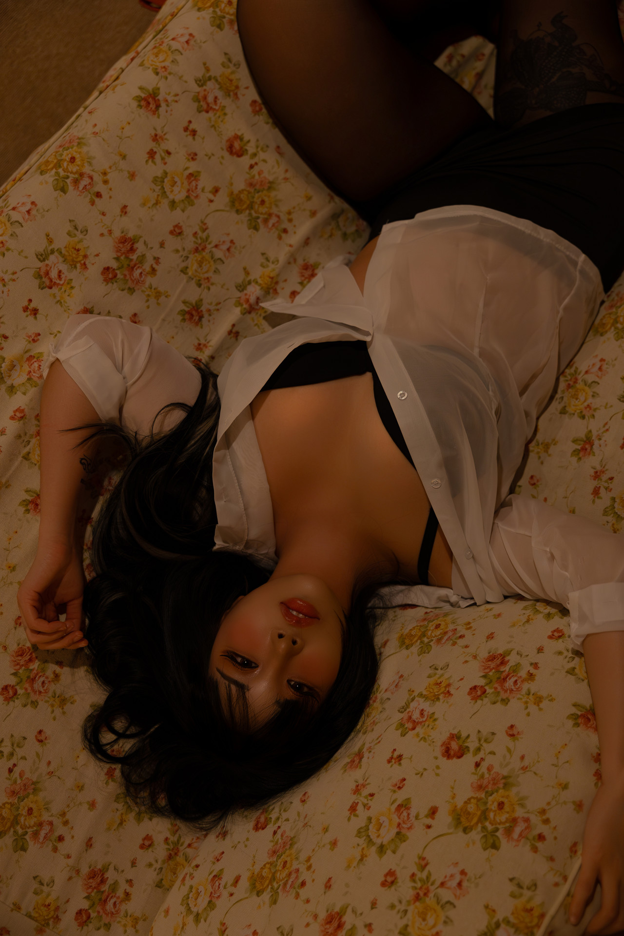 Lee Yuin 유인, Photobook ‘Girl Next Door’ Set.02 28 Lee Yuin 유인, Photobook ‘Girl Next Door’ Set.02