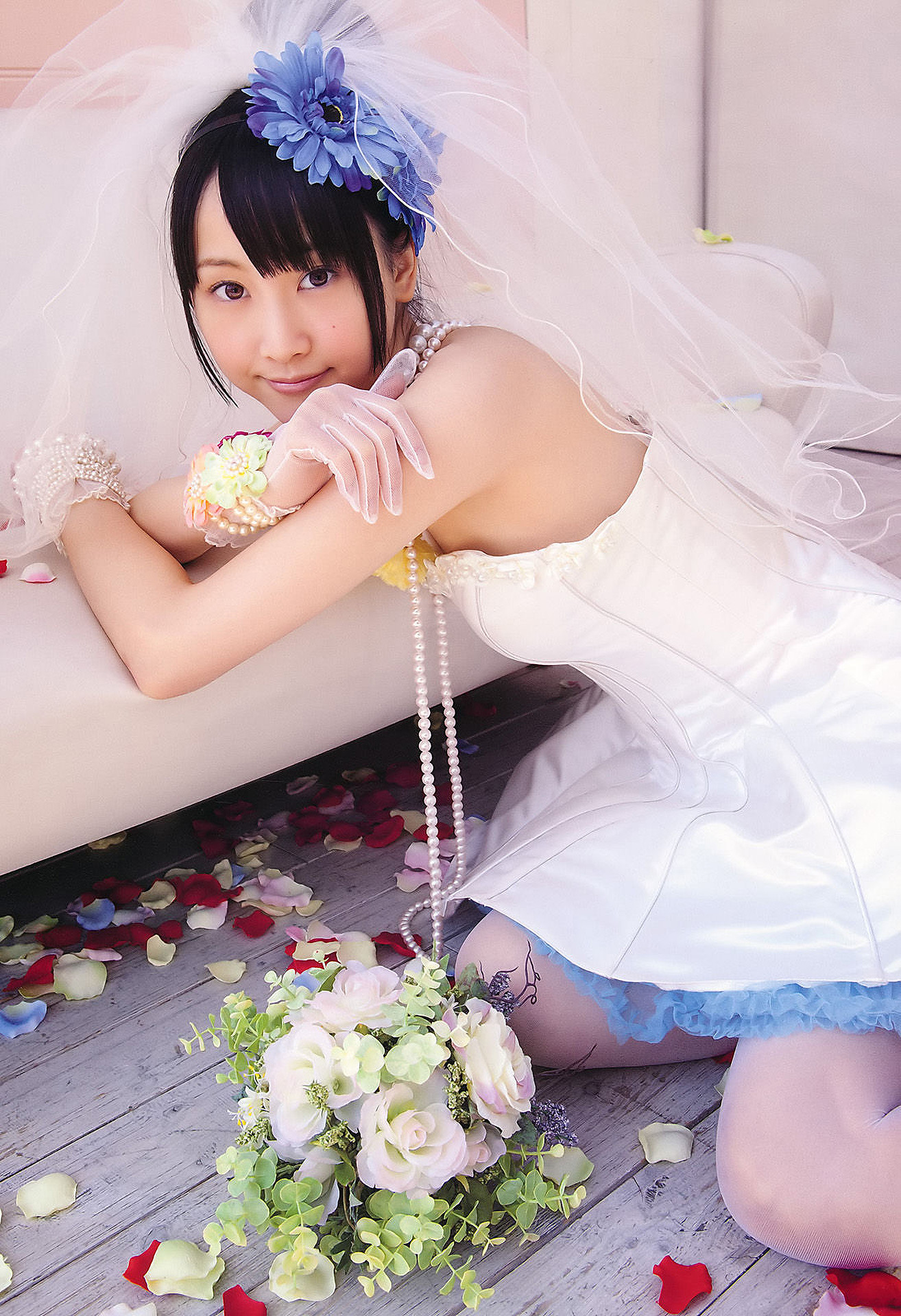 松井珠理奈・松井玲奈・高柳明音, Young Animal 2011 No.11 (ヤングアニマル 2011年11号)