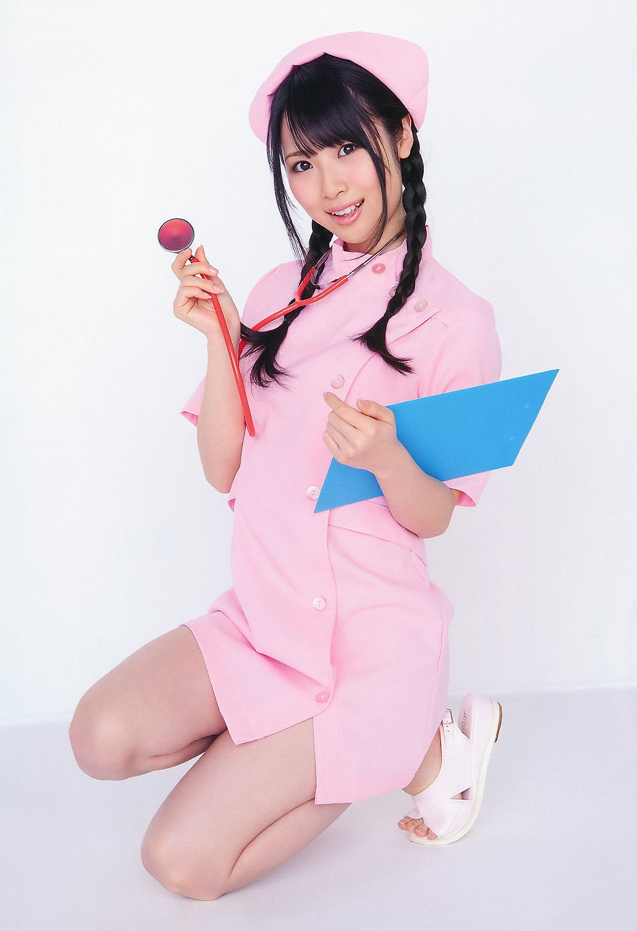 松井珠理奈・松井玲奈・高柳明音, Young Animal 2011 No.11 (ヤングアニマル 2011年11号)