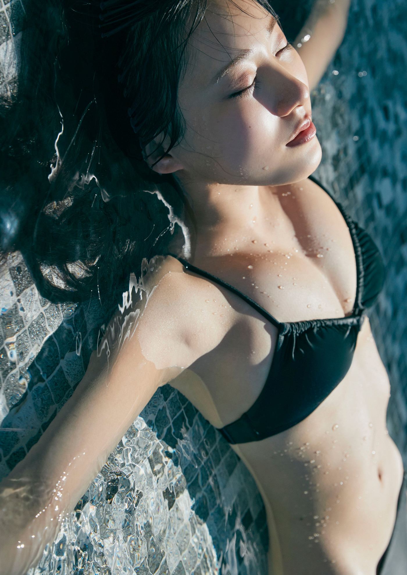 Sumire Yokono 横野すみれ, 週プレ Photo Book ｢続・No One｣ Set.01