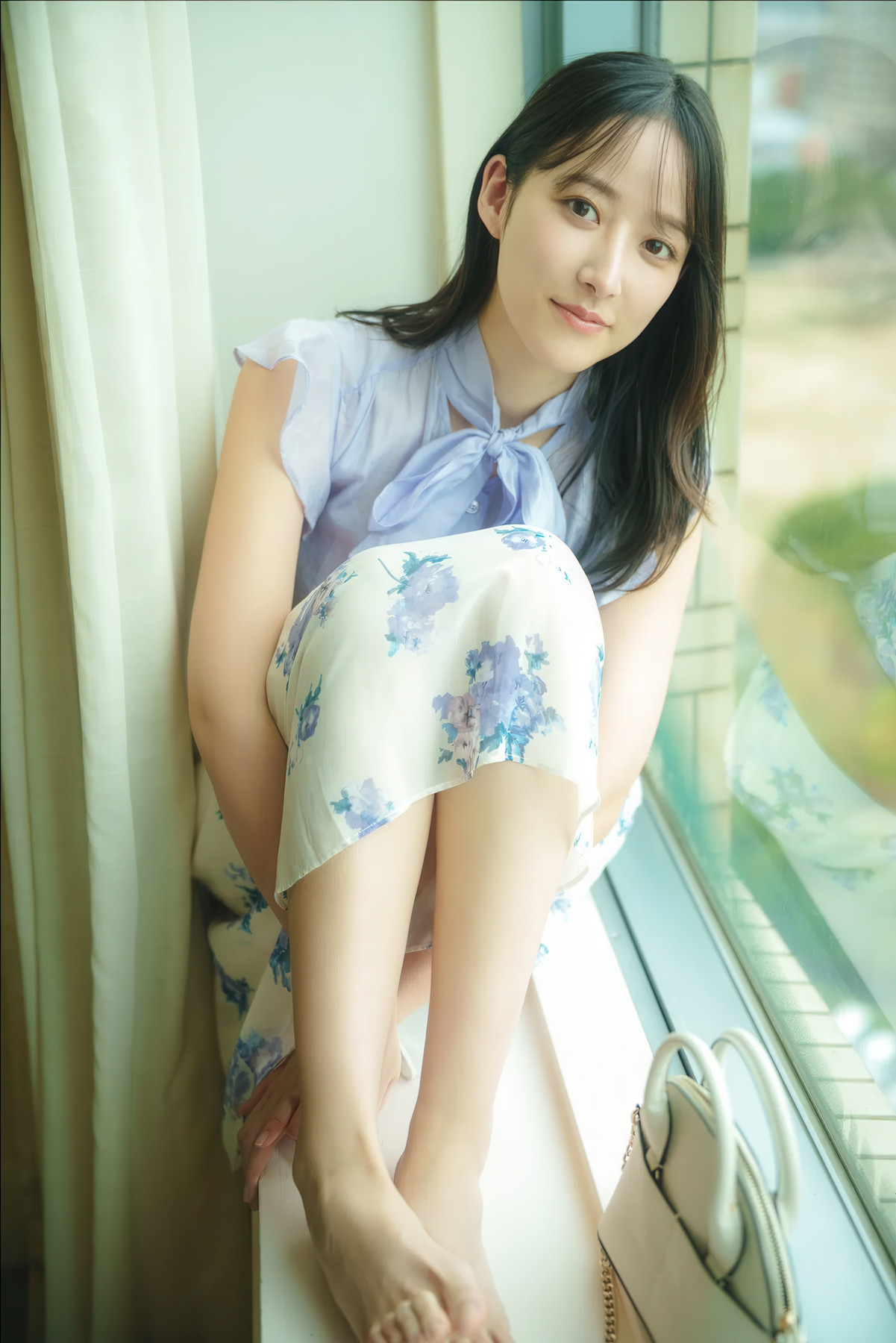 Ami Yamazaki 山崎あみ, FRIDAY 2025.06.06-13 (フライデー 2025年6月06-13日号)