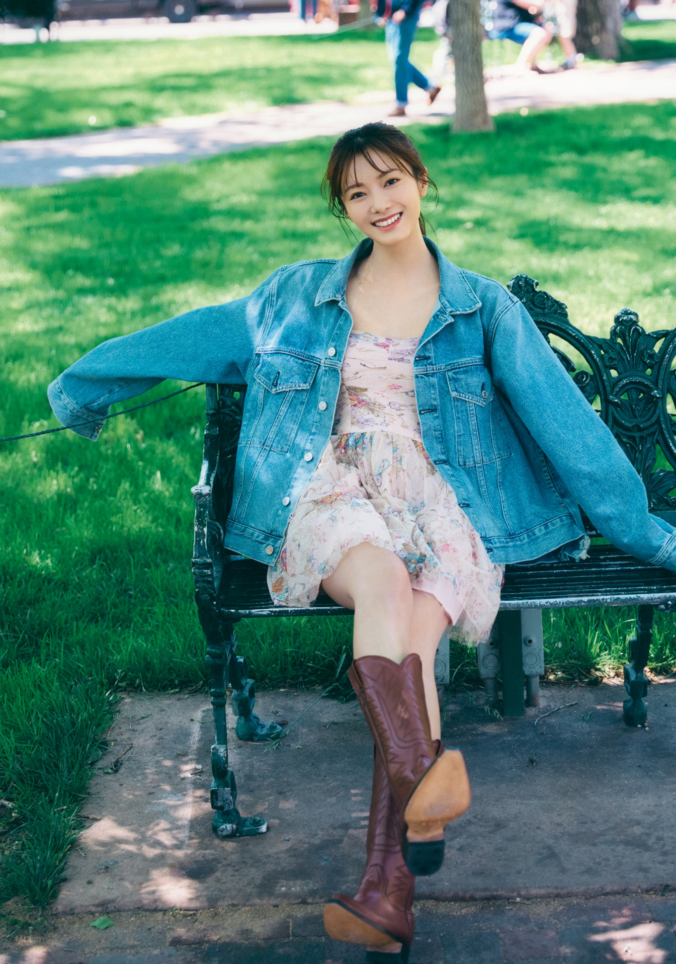 Hono Tamura 田村保乃, 2nd写真集 『隣の席になりたい』 Set.02