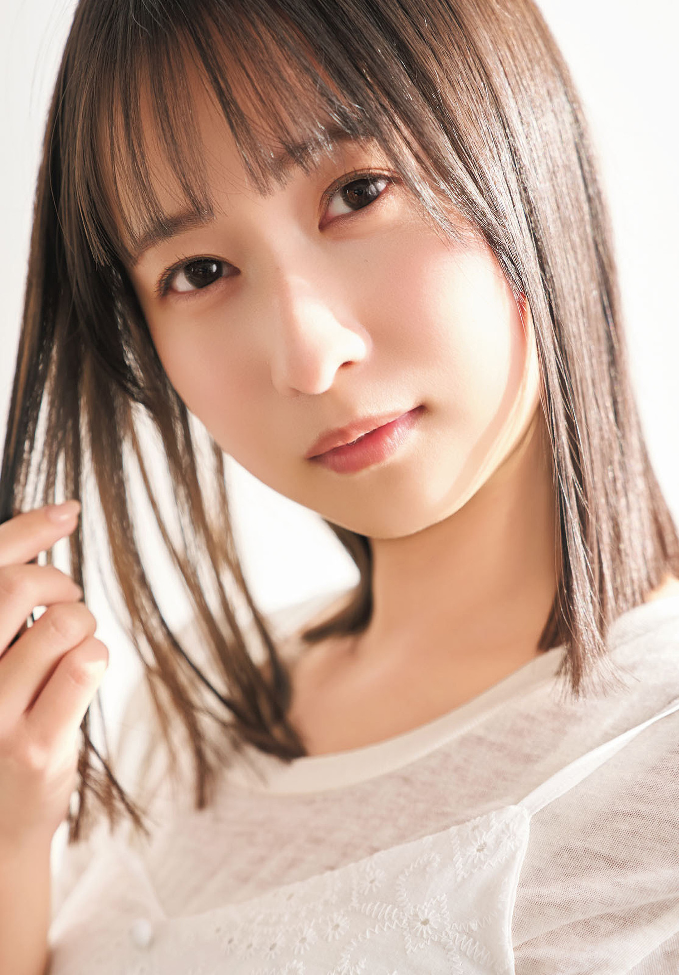 Kana Hanaiwa 花岩香奈, Dragon Age ヤングドラゴンエイジ 2025.07 Vol.29