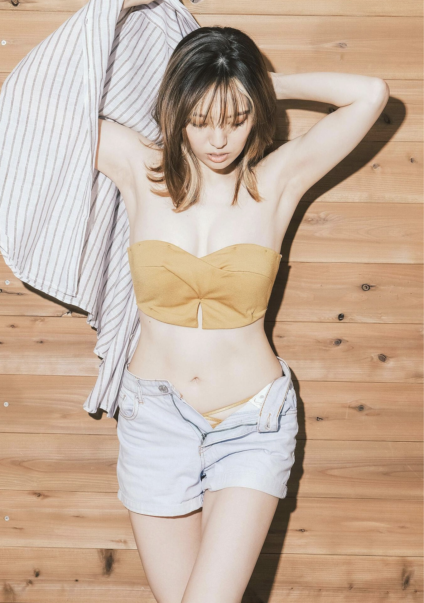 Misa Honma 本間ミサ, 写真集 「ニューヒロイン」 Set.04