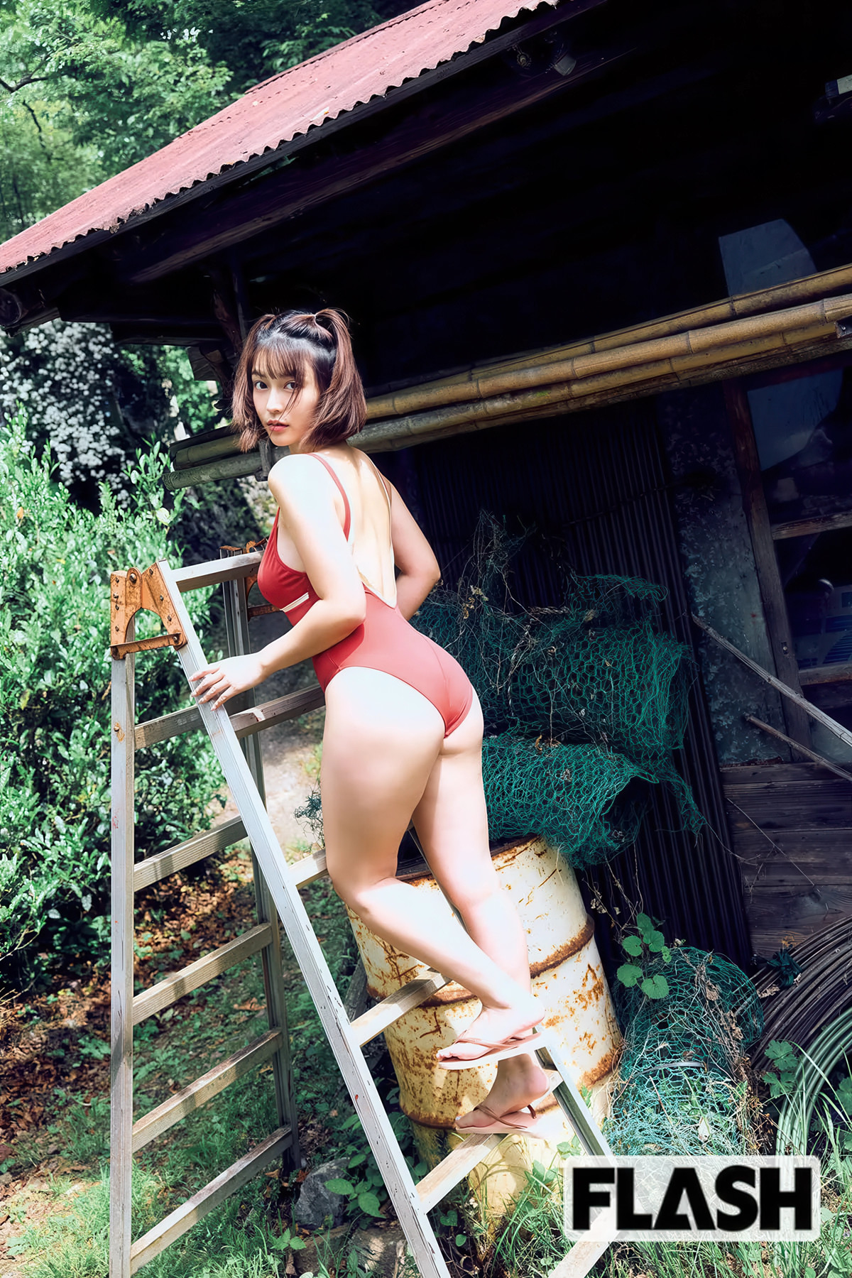 Otono Sakurai 櫻井おとの, FLASH 2025.07.15 (フラッシュ 2025年7月15日号)