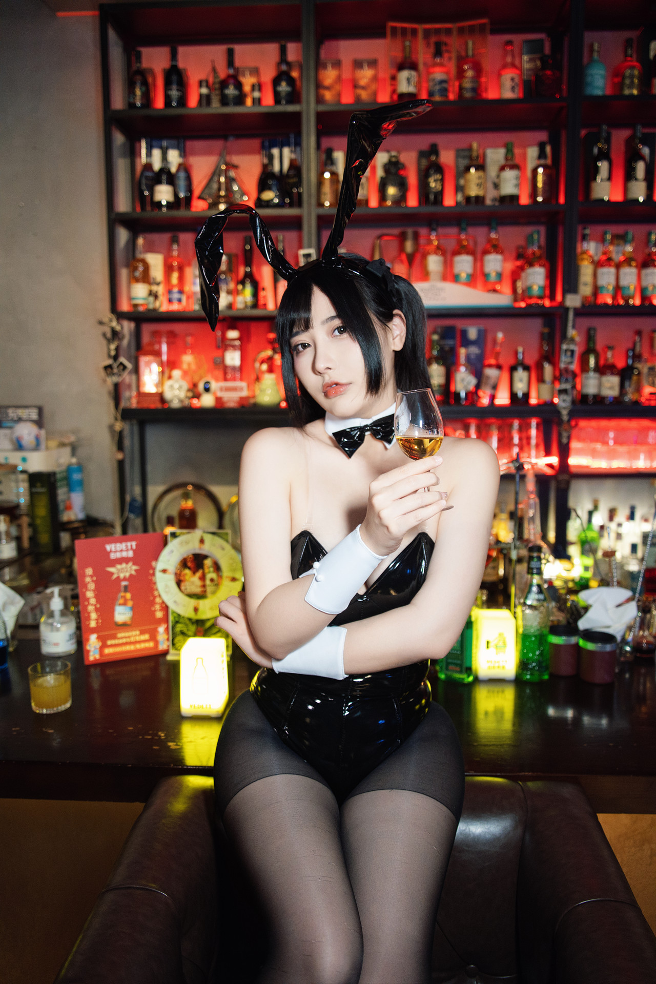 Cosplay 糖果果candy – 黑胶兔兔2 Set.01