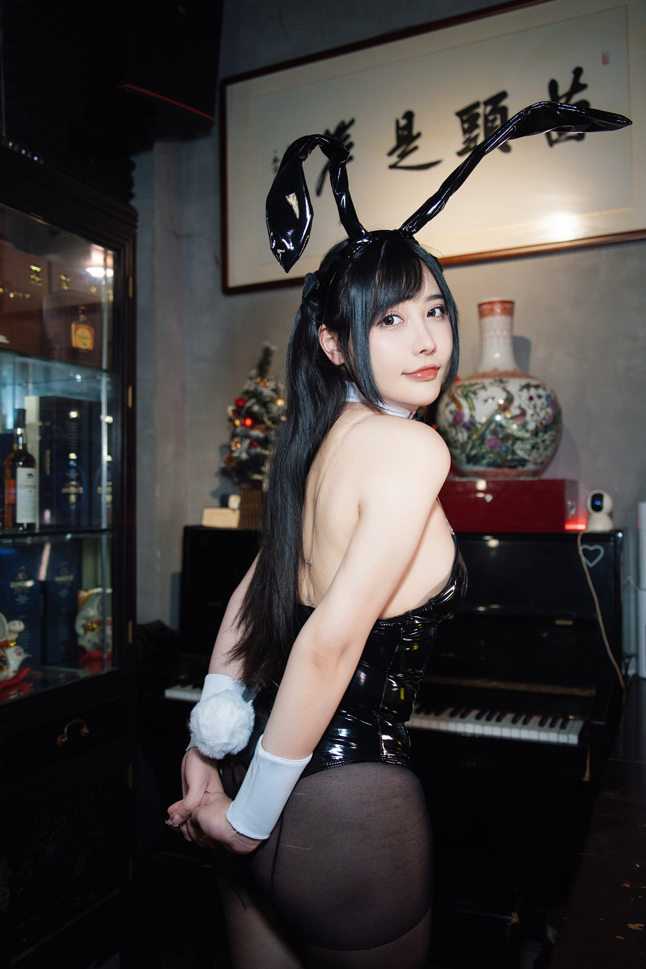 Cosplay 糖果果candy – 黑胶兔兔2 Set.01