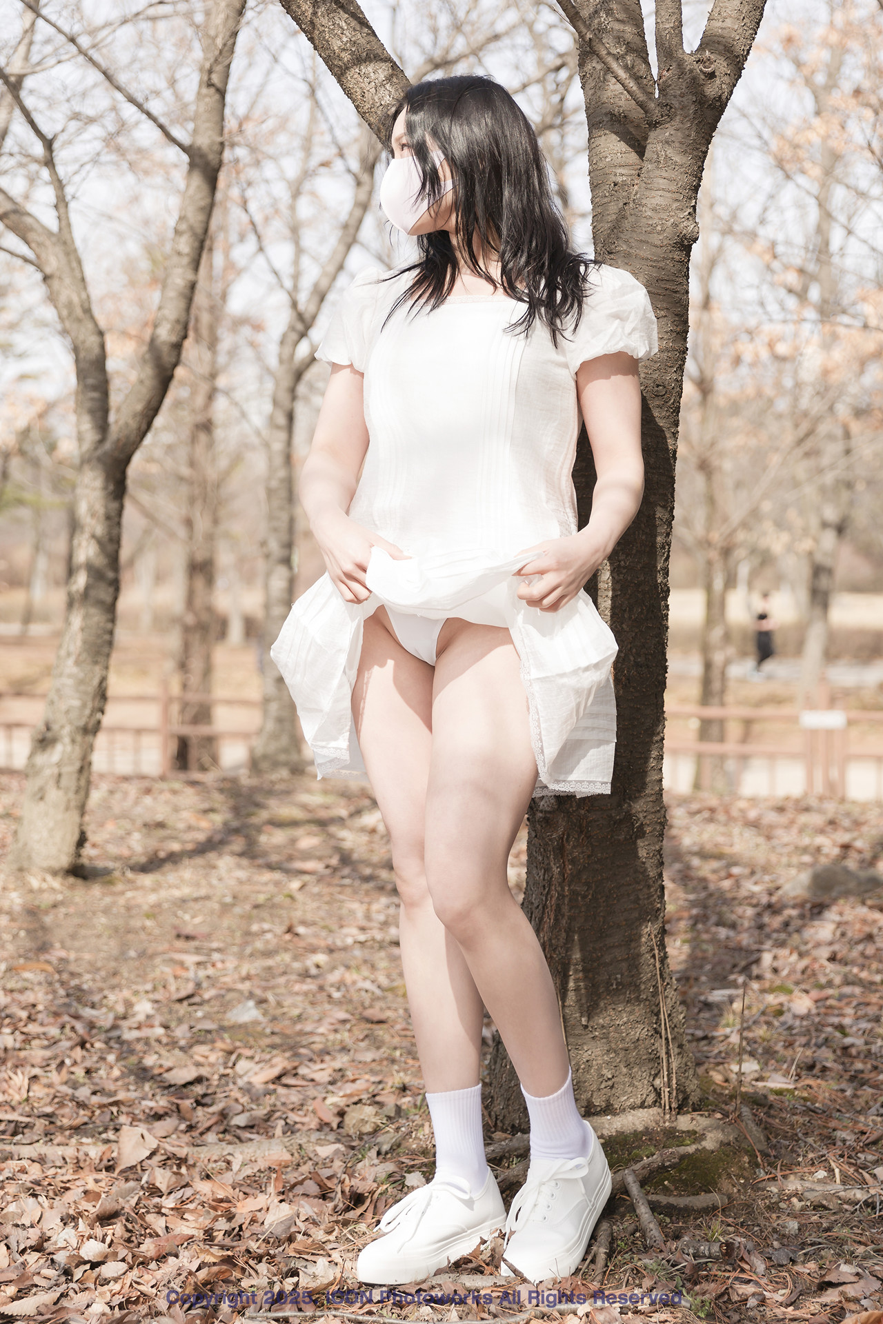 CHAEI 채이, ICON Photobook “Exhibitionism and Desire” Set.01