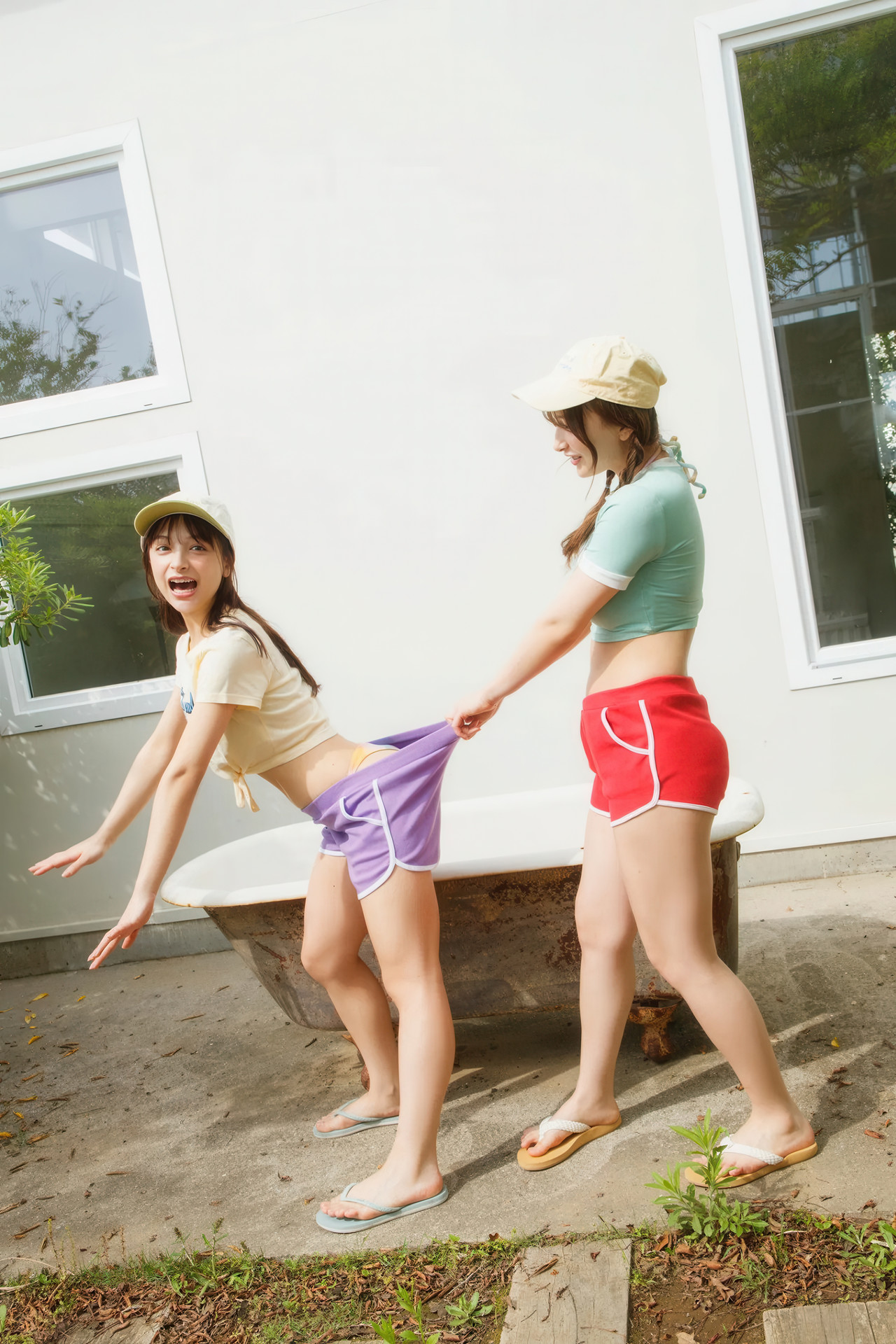 Erika エリカ, Marina Momose 百瀬まりな, FRIDAYデジタル写真集 「マンスリーガール049」 Set.01