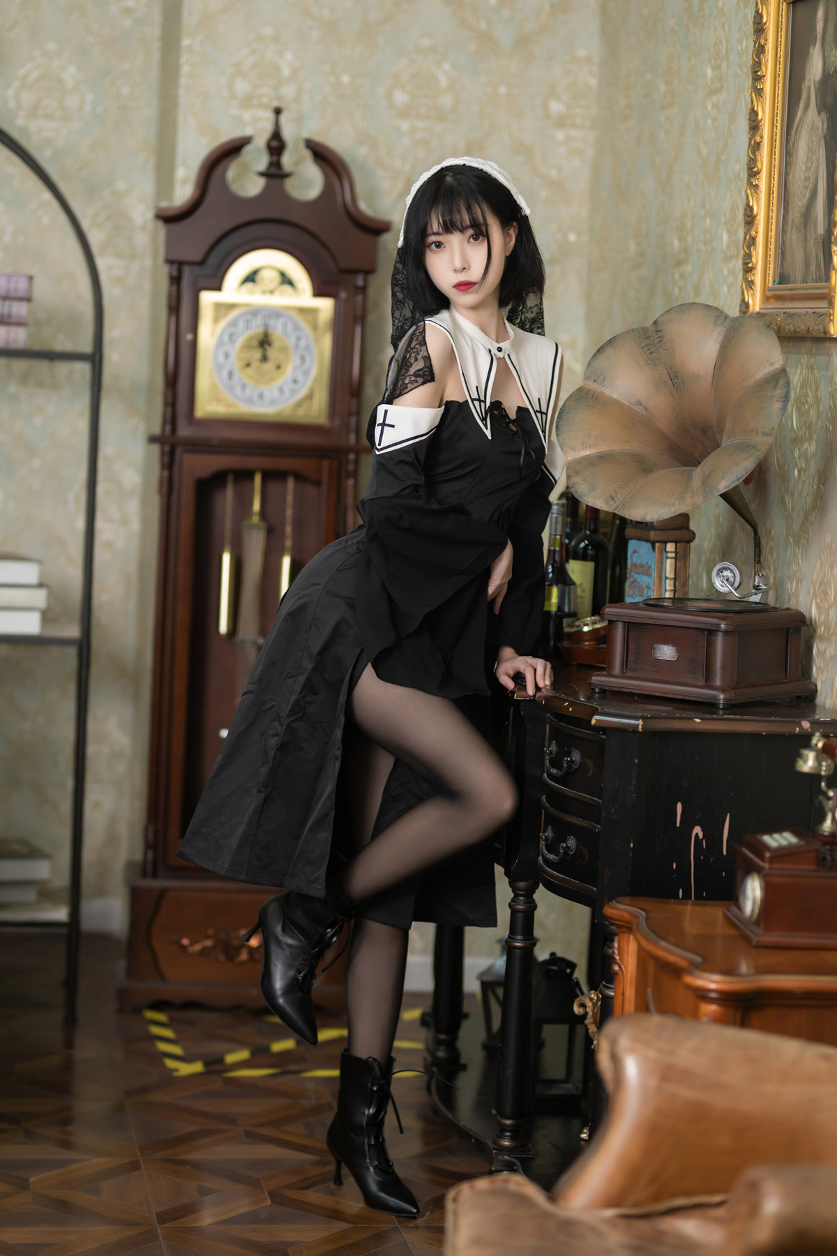Cosplay 许岚LAN – 暗黑修女 18 Cosplay 许岚LAN – 暗黑修女
