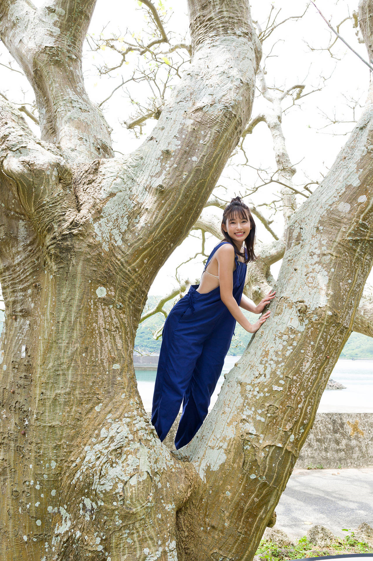 Nene Shida 志田音々, ファースト写真集アナザーバージョン 『ｎｅｎｅ－まるっとりっぷ－』 Set.05