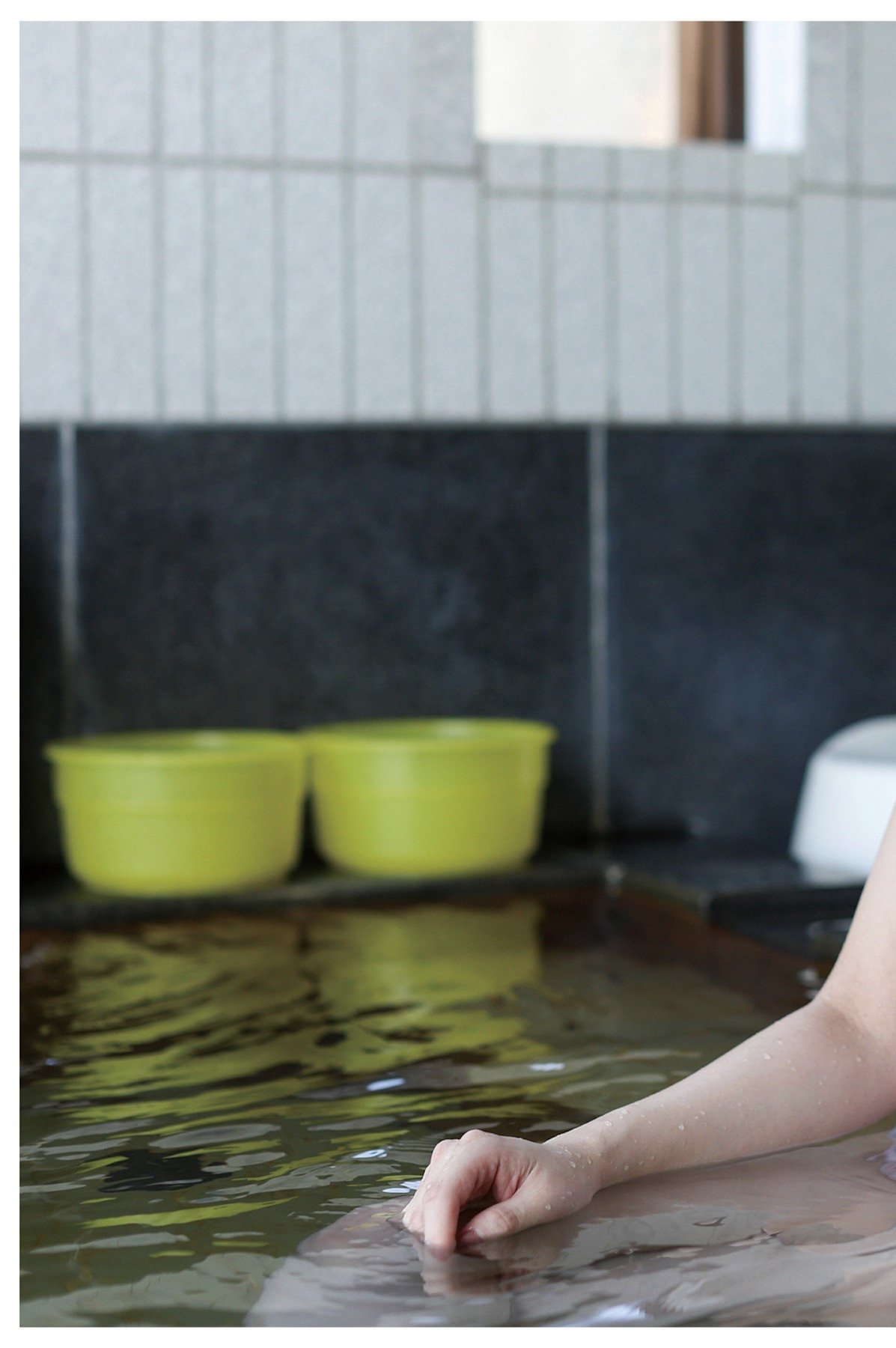 Miu Shirahama 白濱美兎, FRIDAY 2025.06.06-13 (フライデー 2025年6月06-13日号)