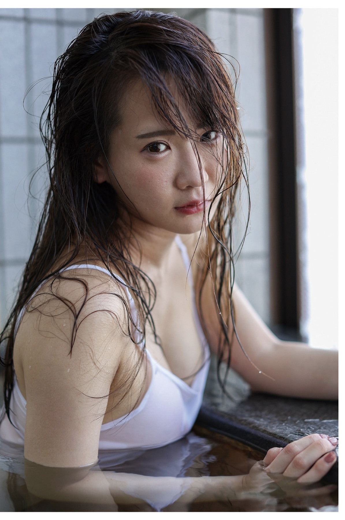 Miu Shirahama 白濱美兎, FRIDAY 2025.06.06-13 (フライデー 2025年6月06-13日号)