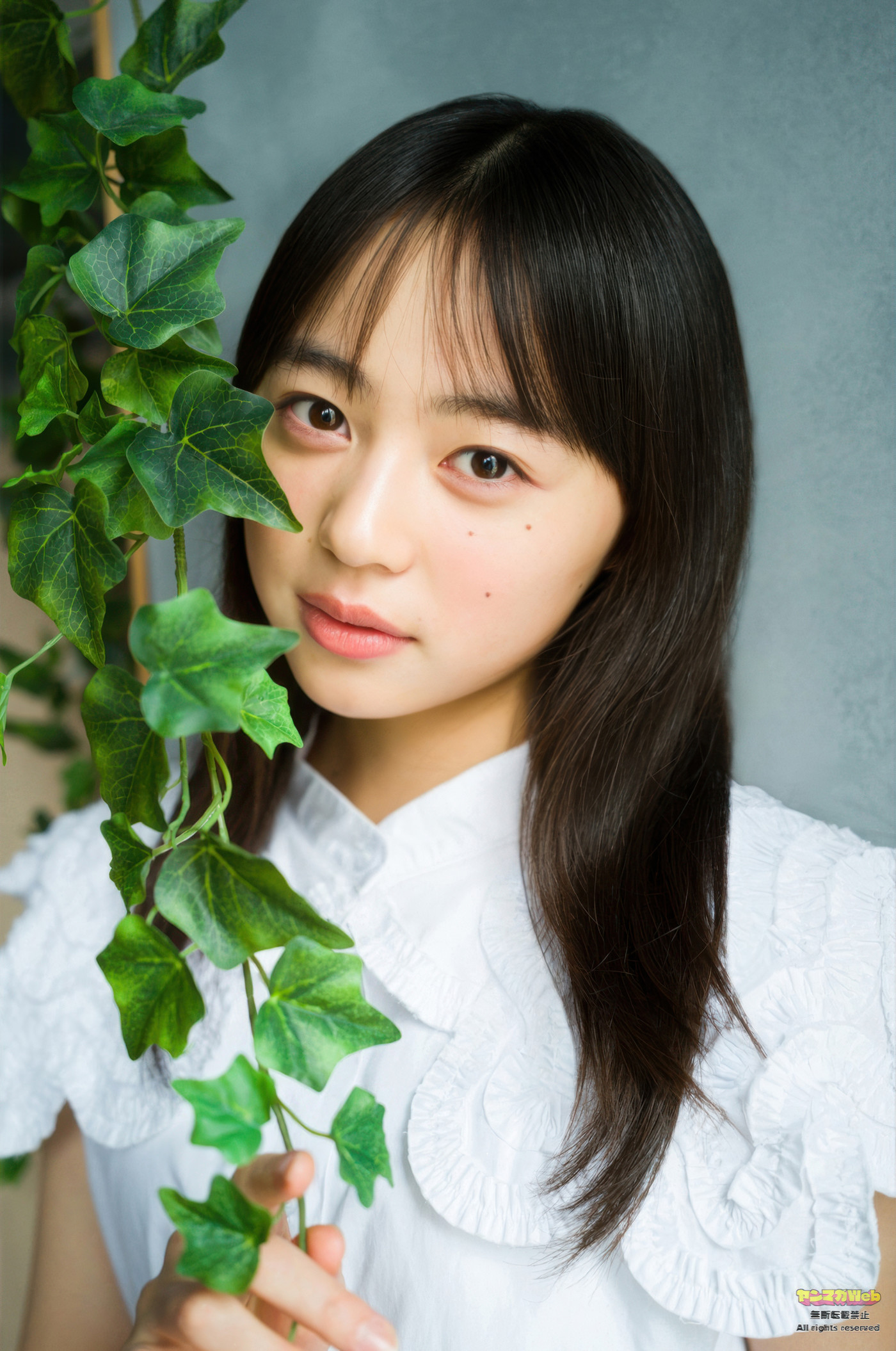 松尾そのま・泉有乃・北里琉, Young Magazine 2025 No.35 (ヤングマガジン 2025年35号) 11 松尾そのま・泉有乃・北里琉, Young Magazine 2025 No.35 (ヤングマガジン 2025年35号)