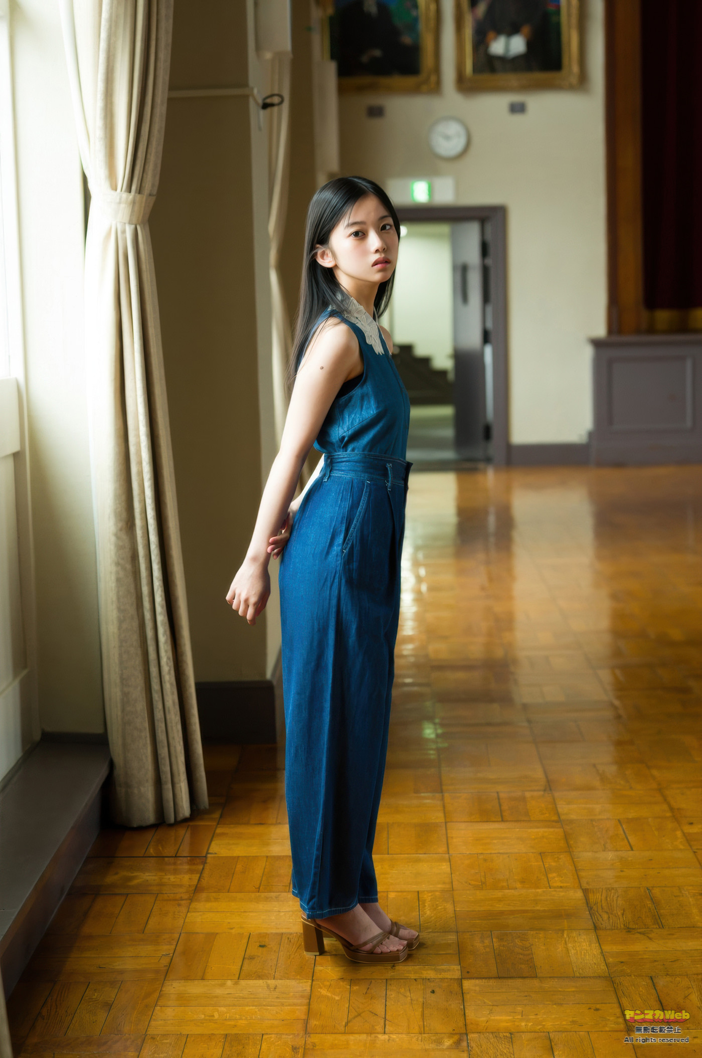 松尾そのま・泉有乃・北里琉, Young Magazine 2025 No.35 (ヤングマガジン 2025年35号) 15 松尾そのま・泉有乃・北里琉, Young Magazine 2025 No.35 (ヤングマガジン 2025年35号)
