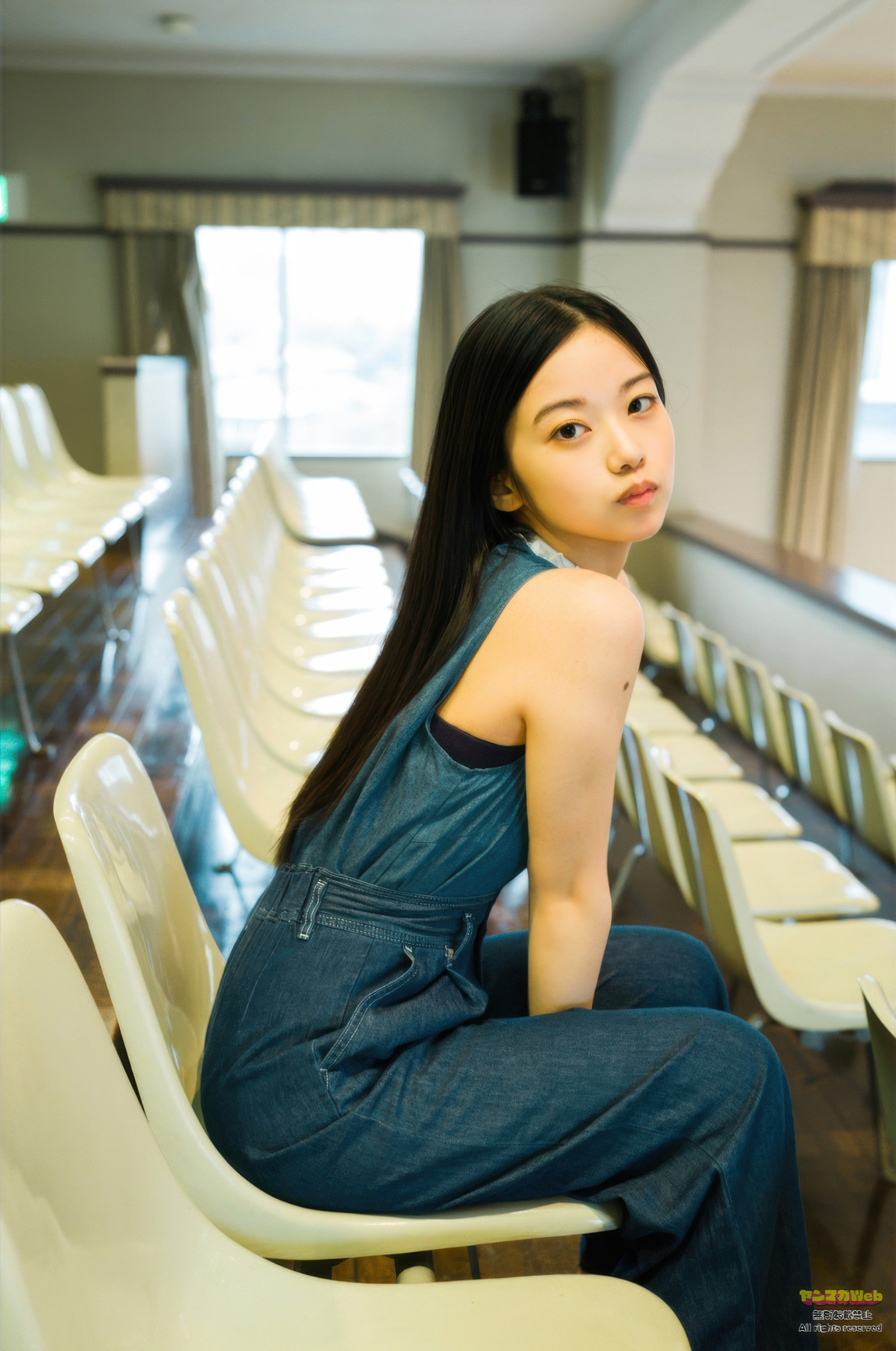 松尾そのま・泉有乃・北里琉, Young Magazine 2025 No.35 (ヤングマガジン 2025年35号) 16 松尾そのま・泉有乃・北里琉, Young Magazine 2025 No.35 (ヤングマガジン 2025年35号)