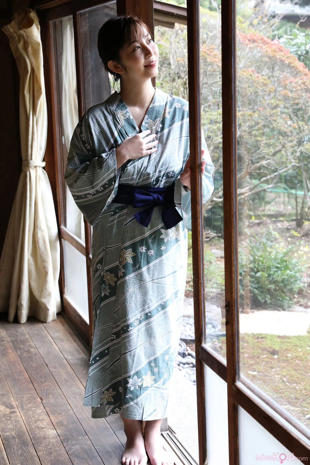 Misumi Shiochi (塩地美澄)_ FRIDAYデジタル写真集 「一泊二日、わけありな旅　ｖｏｌ．３　１３０ページの超完全版！」