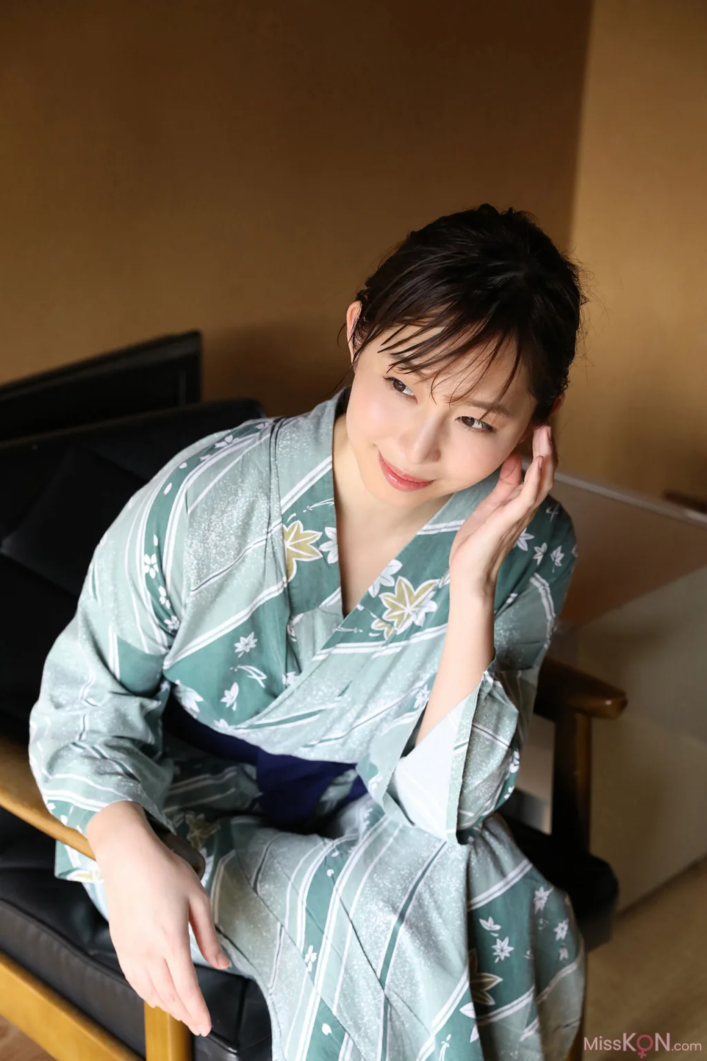 Misumi Shiochi (塩地美澄)_ FRIDAYデジタル写真集 「一泊二日、わけありな旅　ｖｏｌ．３　１３０ページの超完全版！」