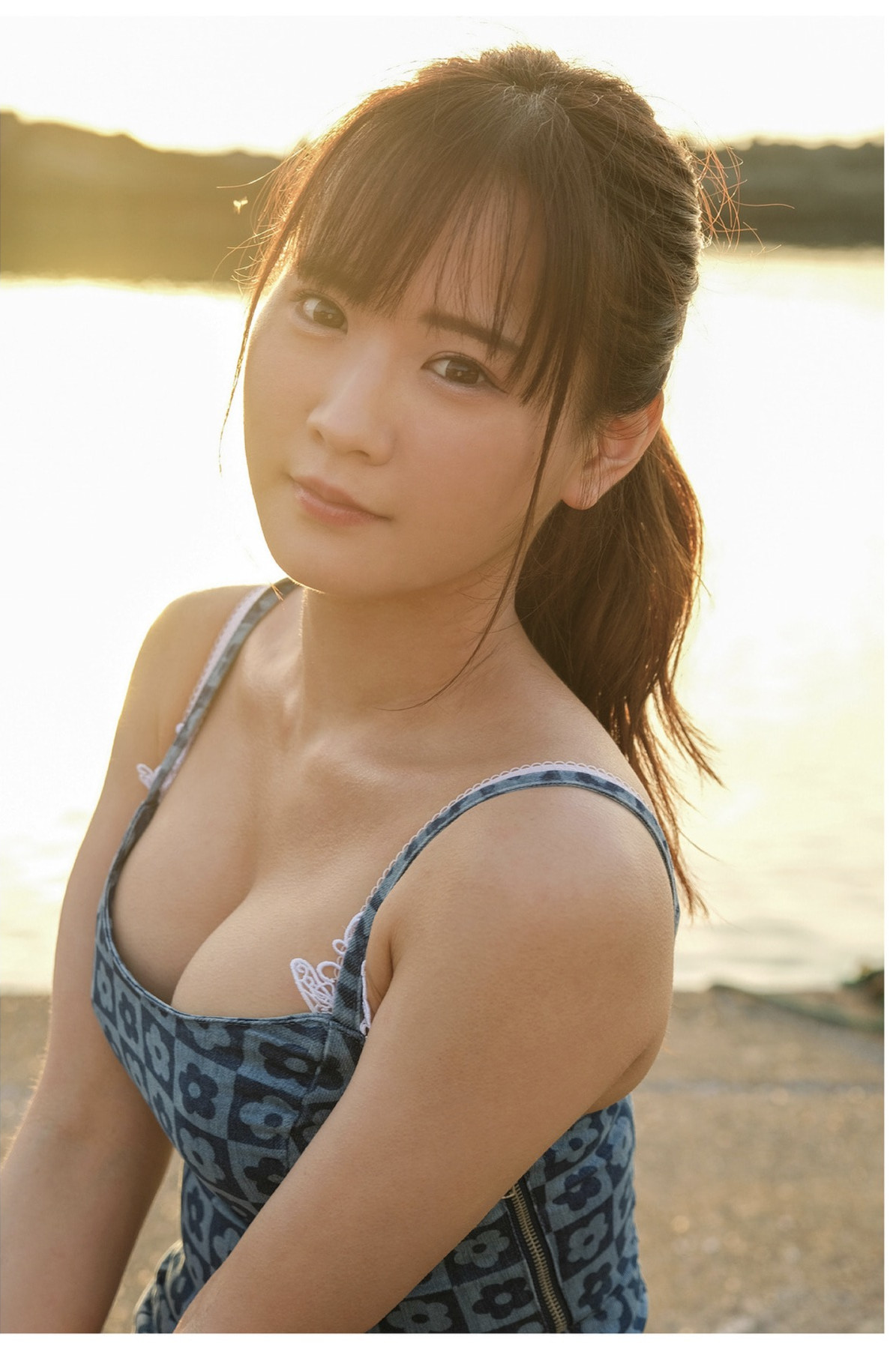 Narumi Hirose 広瀬なるみ, ヌード写真集 『風に包まれて』 Set.03