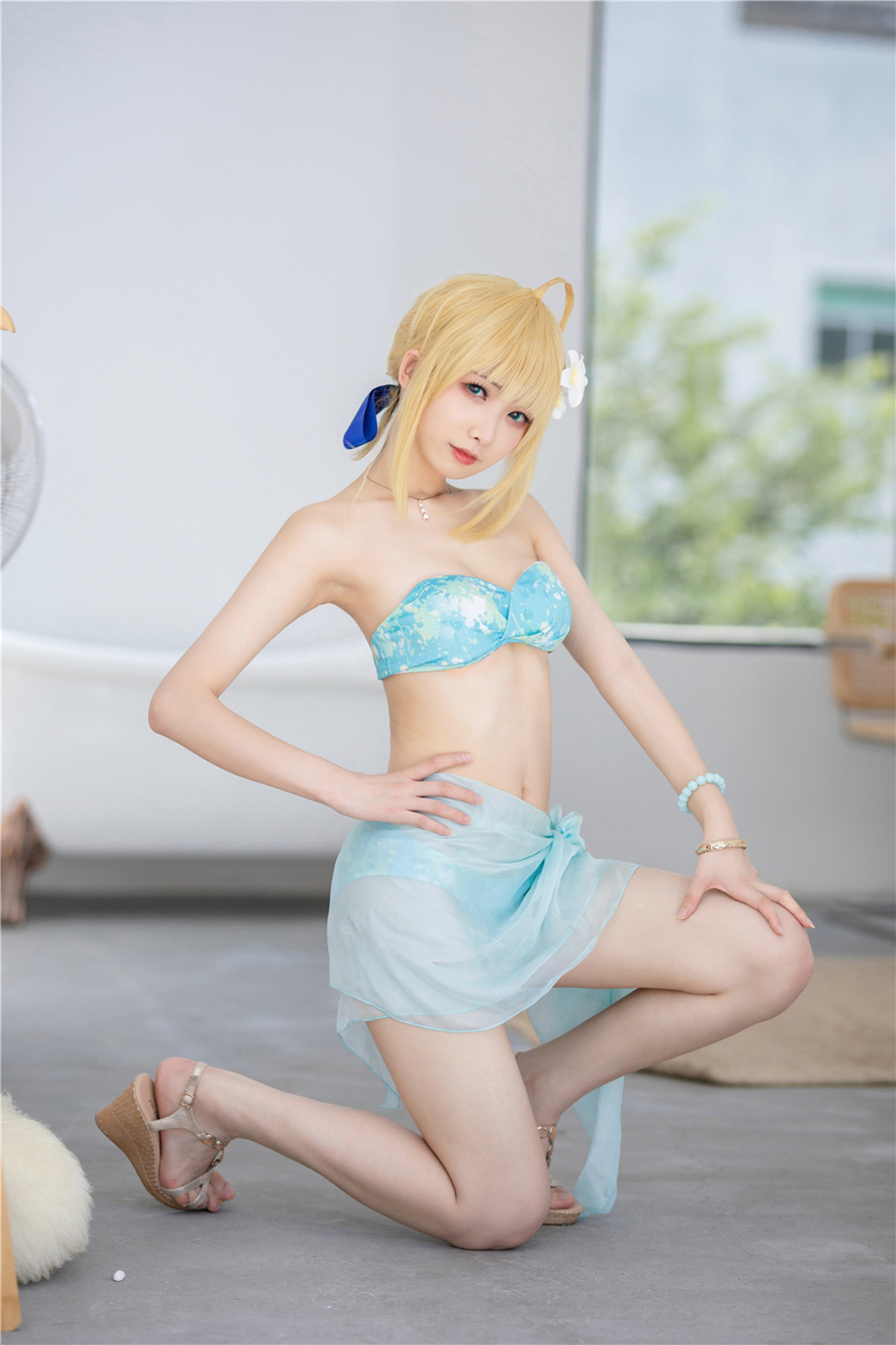Cosplay 封疆疆v 阿尔托莉雅 潘德拉贡 泳装