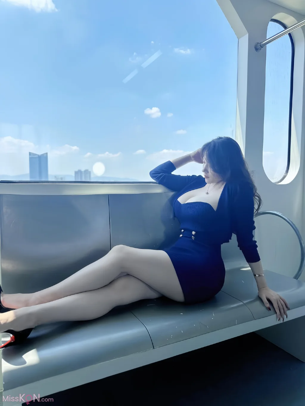 可可西yyy_ 红色小内裤