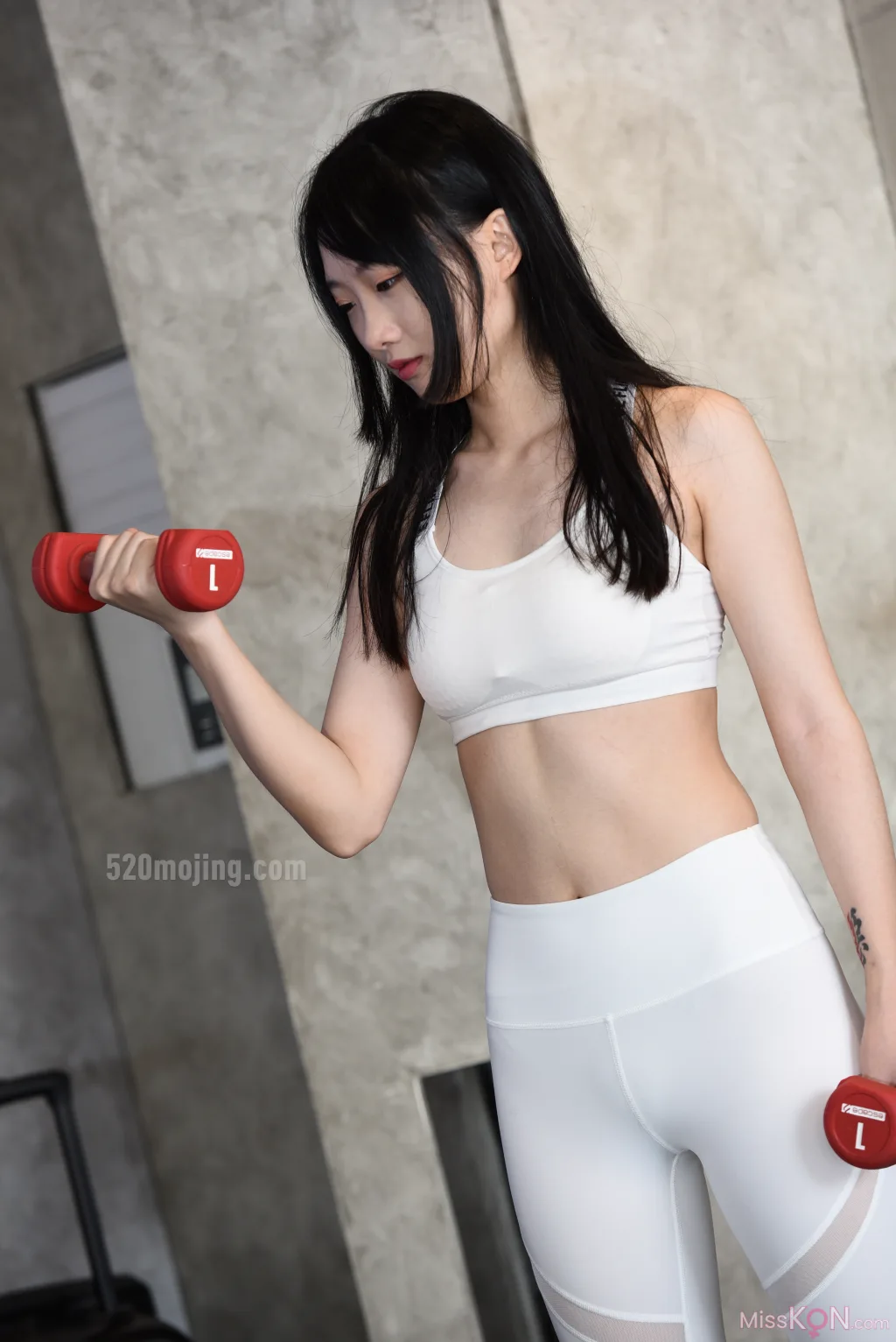 [精选街拍作品] MJ-003_ 风起的日子