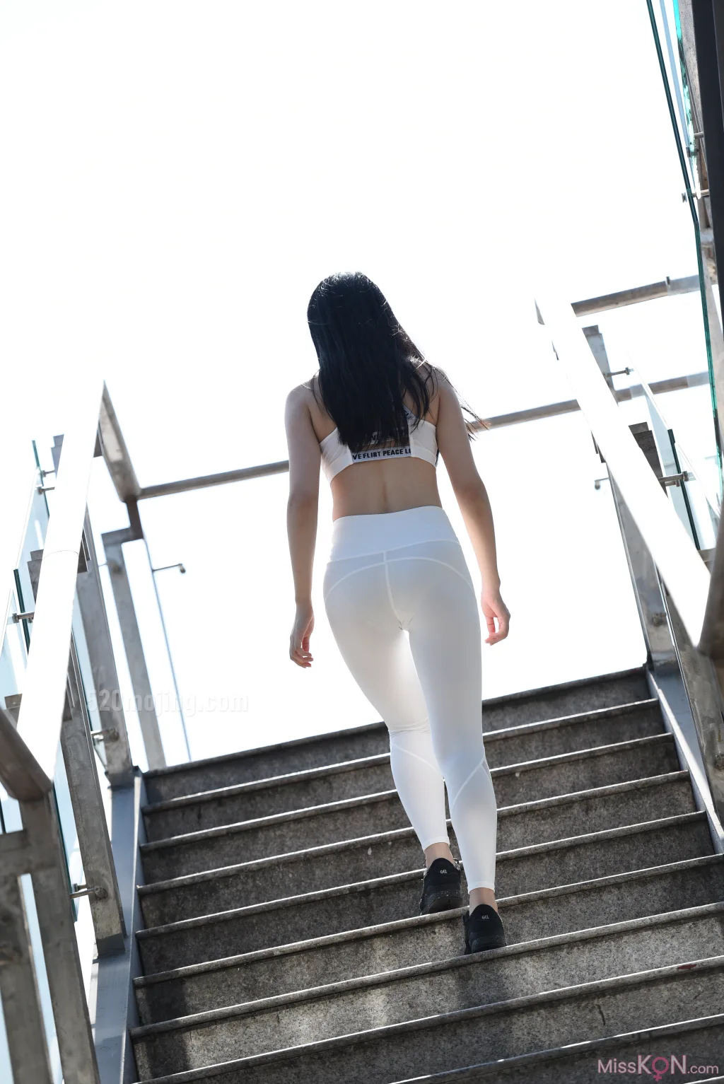 [精选街拍作品] MJ-003_ 风起的日子