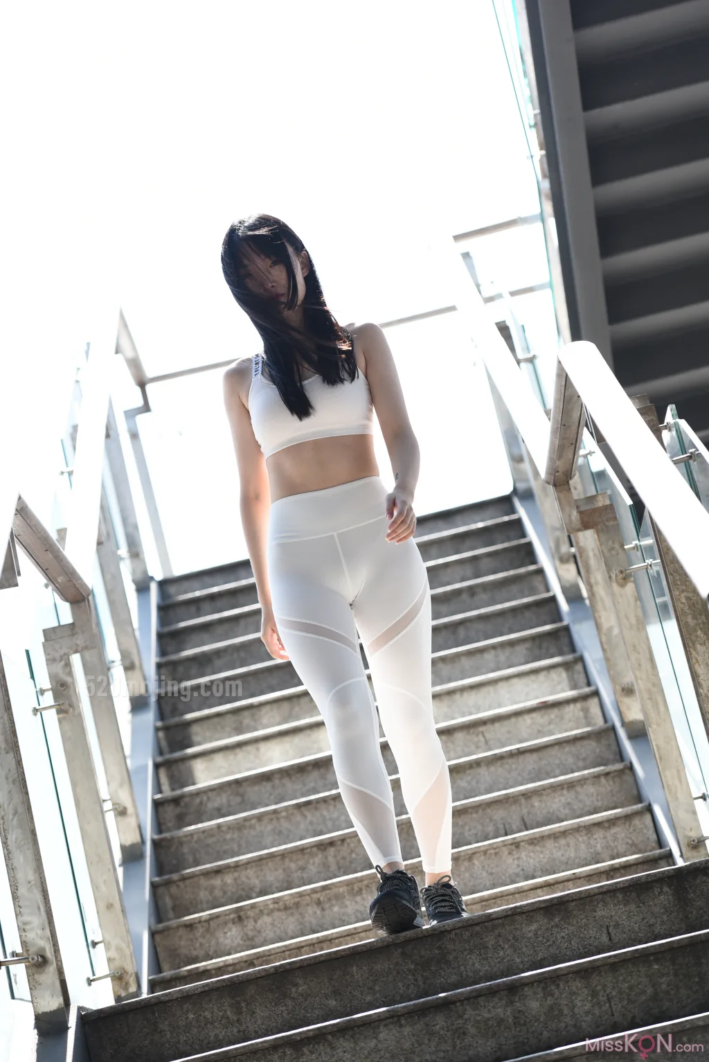 [精选街拍作品] MJ-003_ 风起的日子