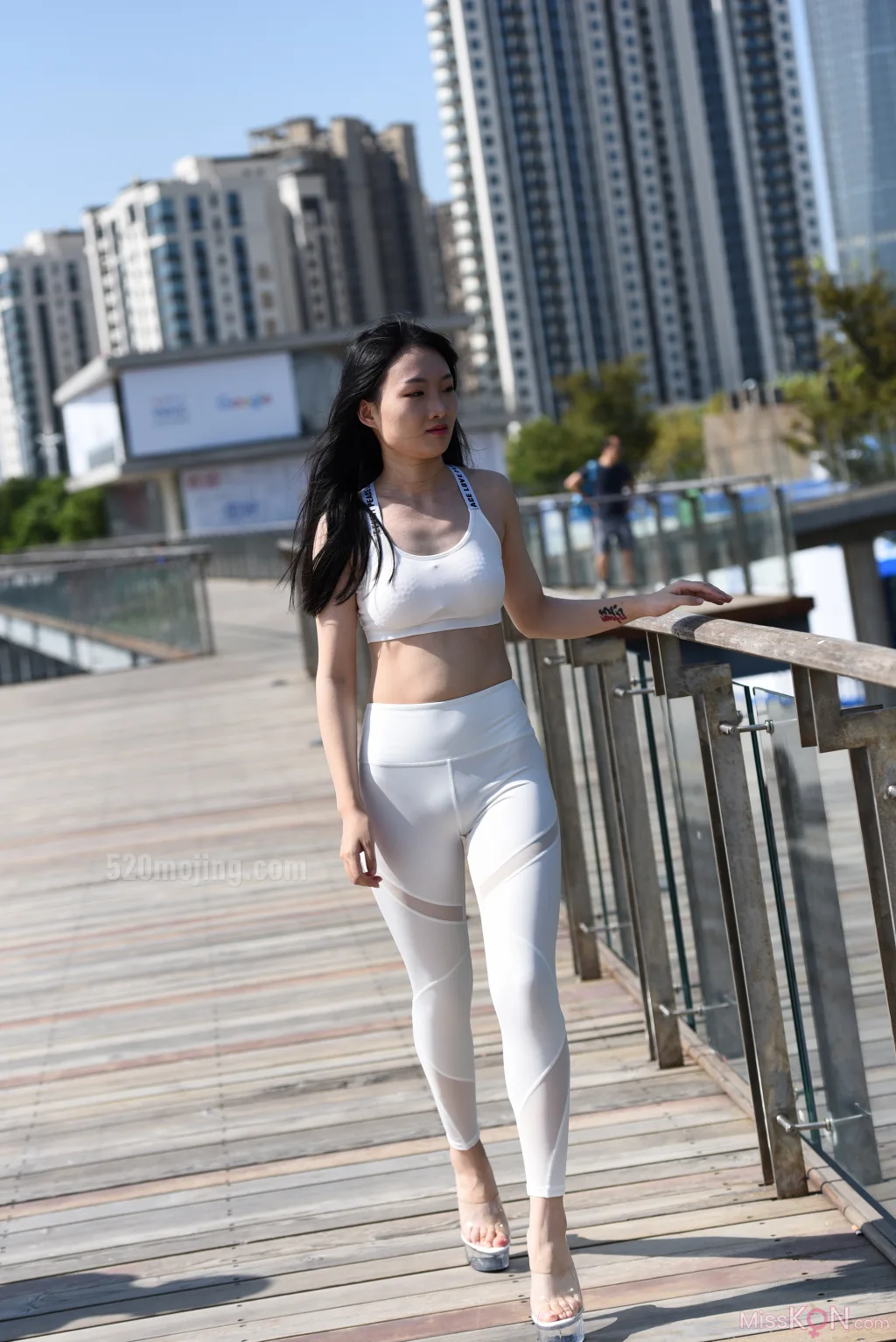 [精选街拍作品] MJ-003_ 风起的日子