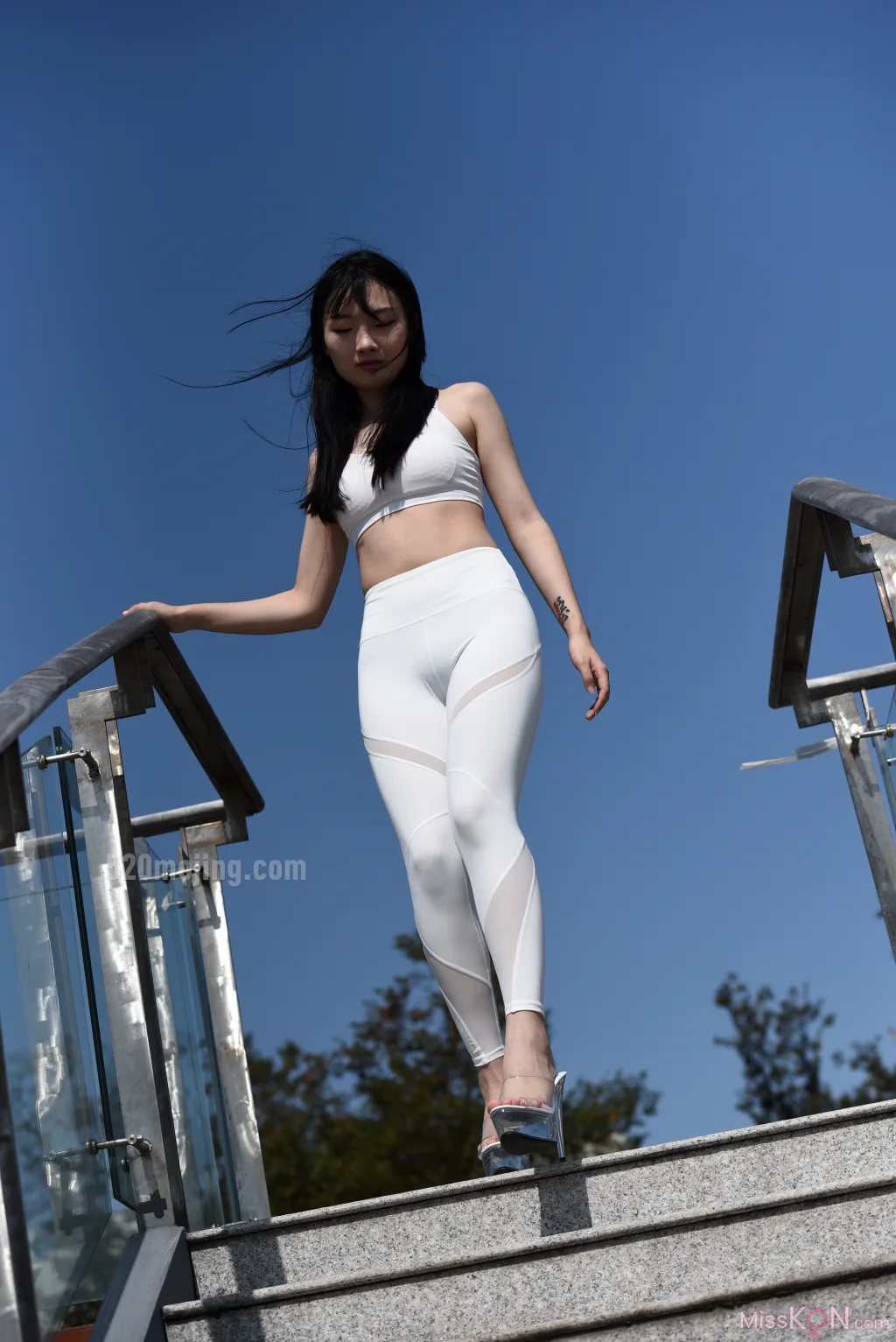 [精选街拍作品] MJ-003_ 风起的日子