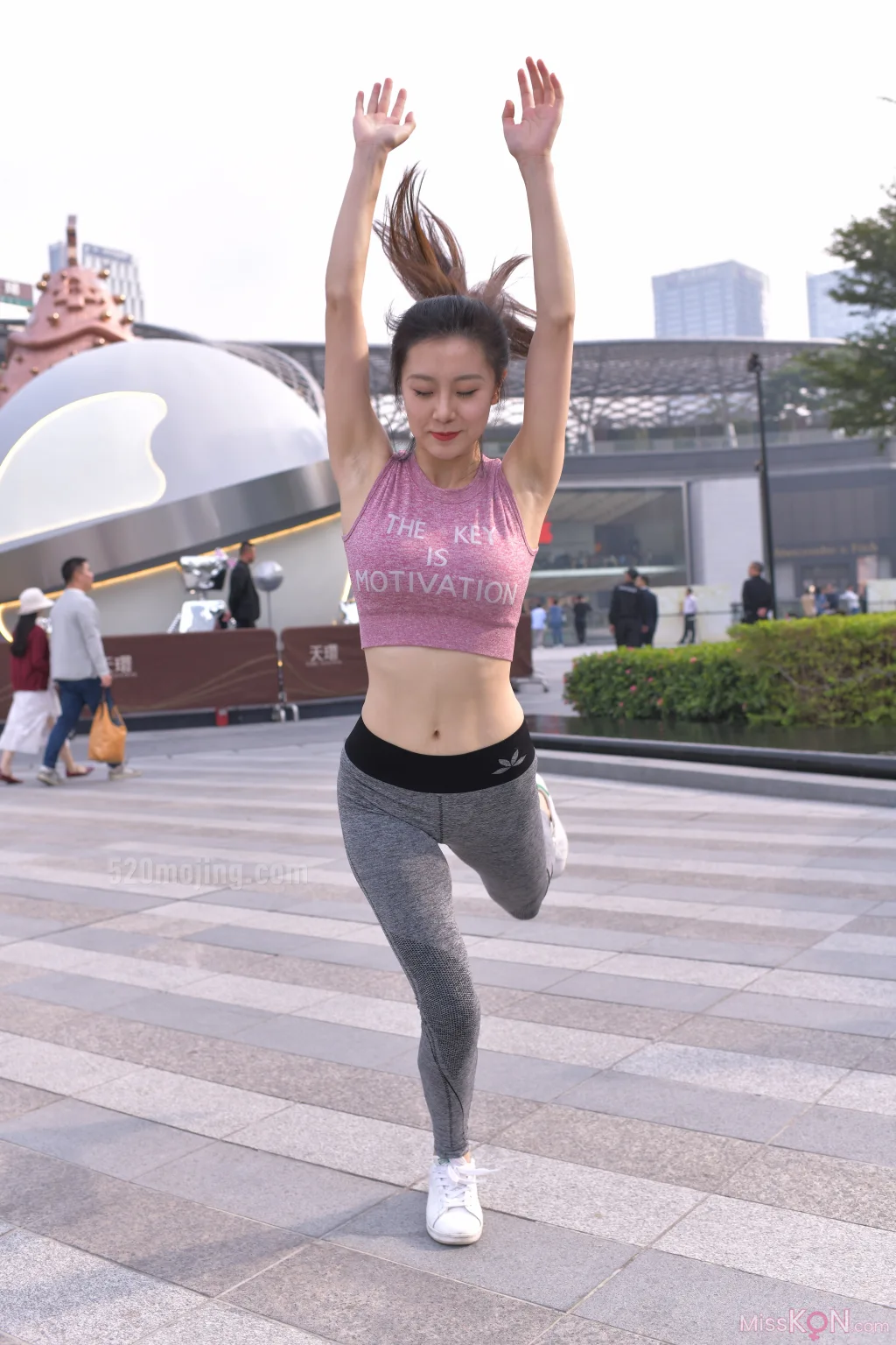 [精选街拍作品] MJ-005_ 圣诞快乐之紧身瑜伽裤美女