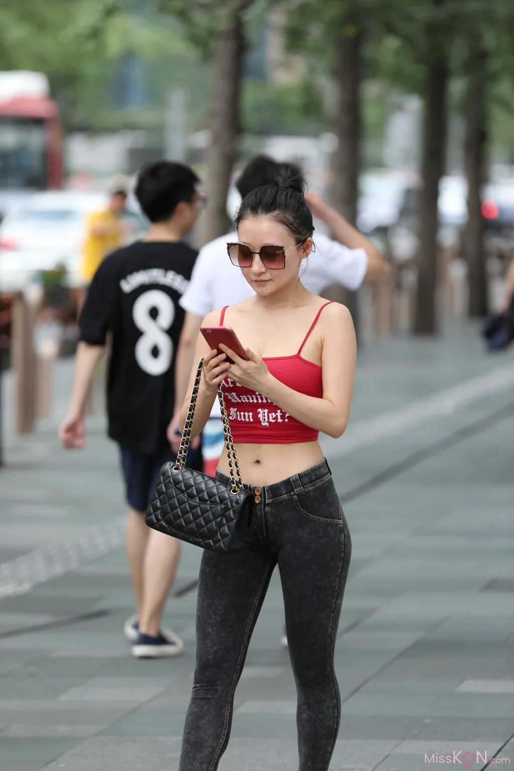 [精选街拍作品] MJ-007_ 要怎样陪着你走过黑夜