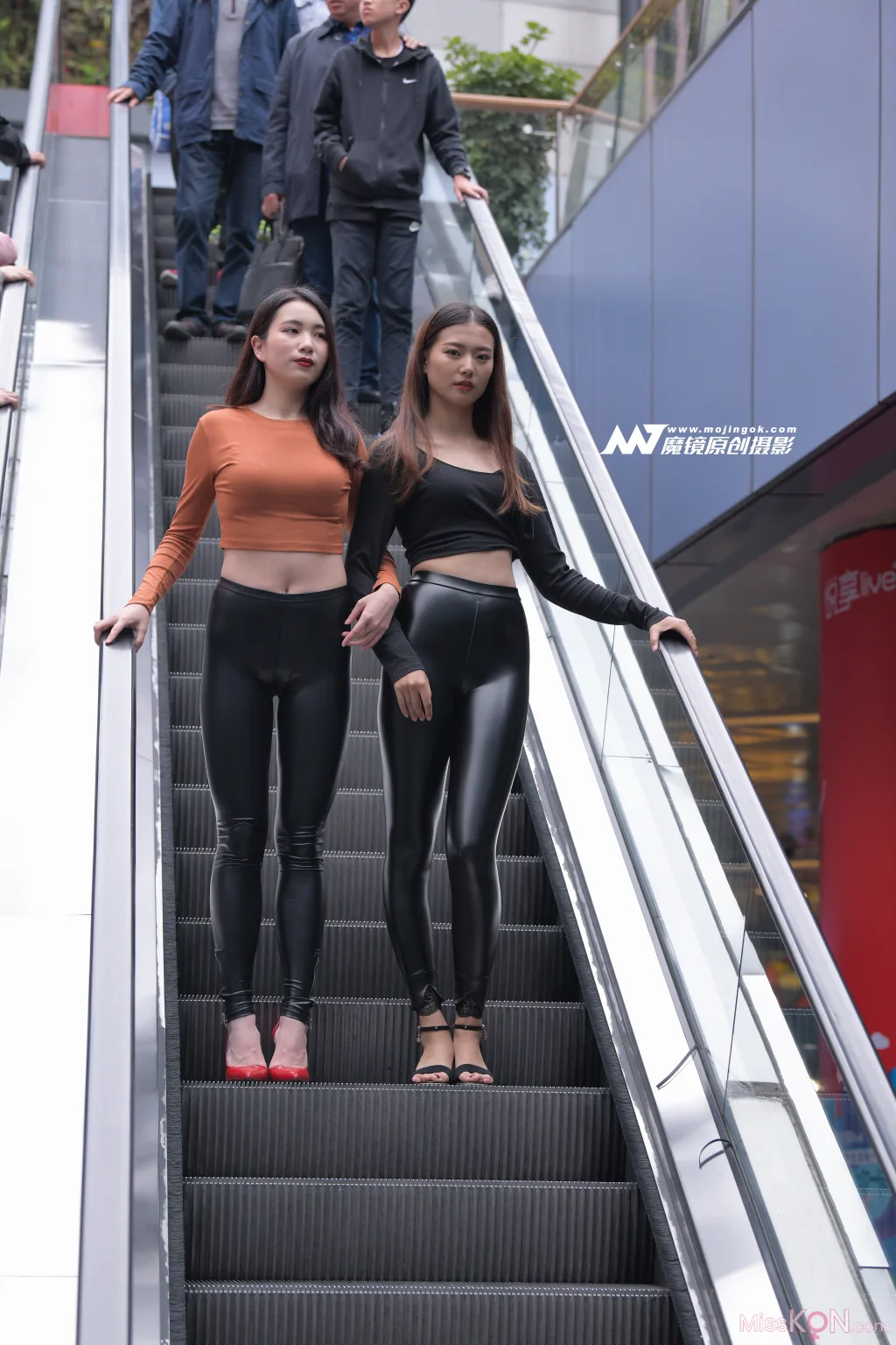 [精选街拍作品] MJ-008_ 双皮裤