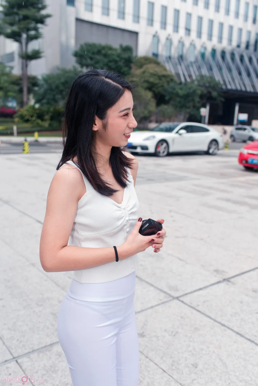 [精选街拍作品] MJ-009_ 小棠紧身白裤