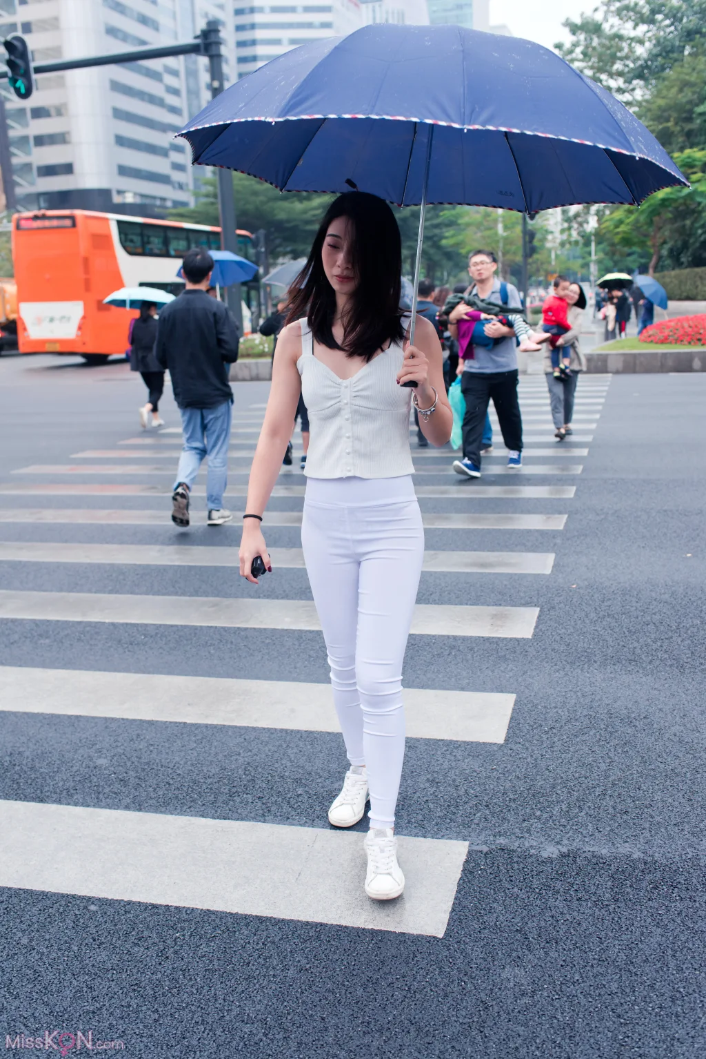 [精选街拍作品] MJ-009_ 小棠紧身白裤