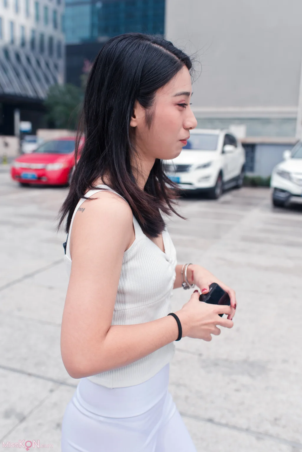 [精选街拍作品] MJ-009_ 小棠紧身白裤