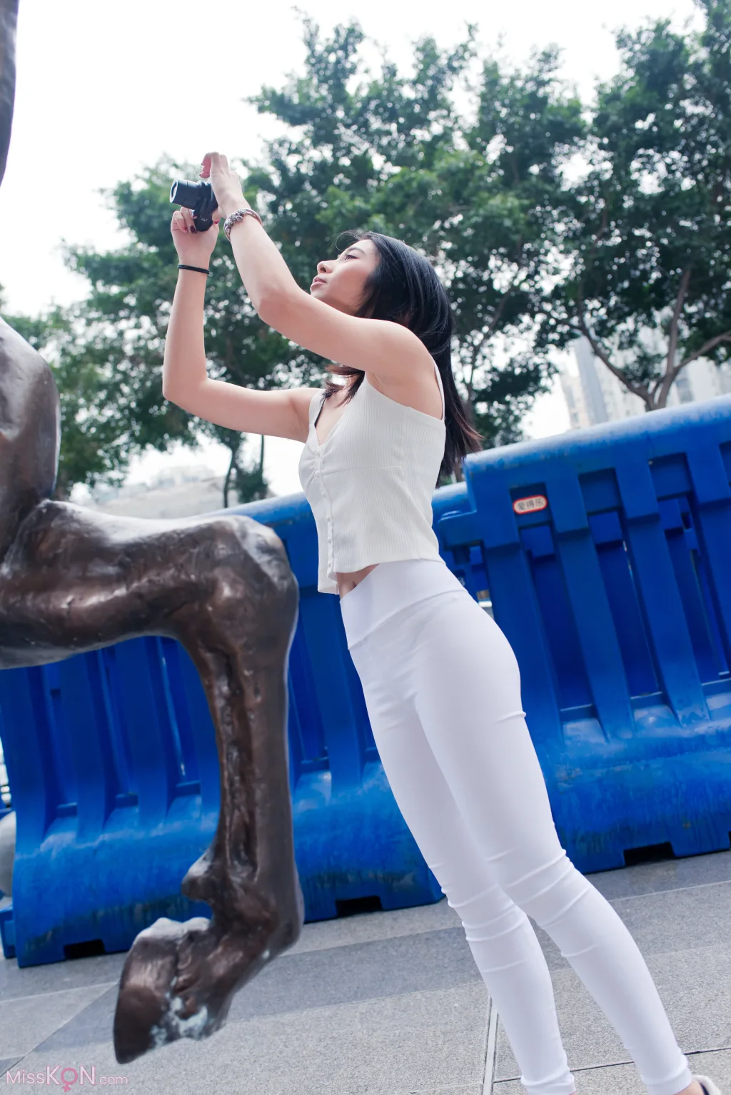 [精选街拍作品] MJ-009_ 小棠紧身白裤