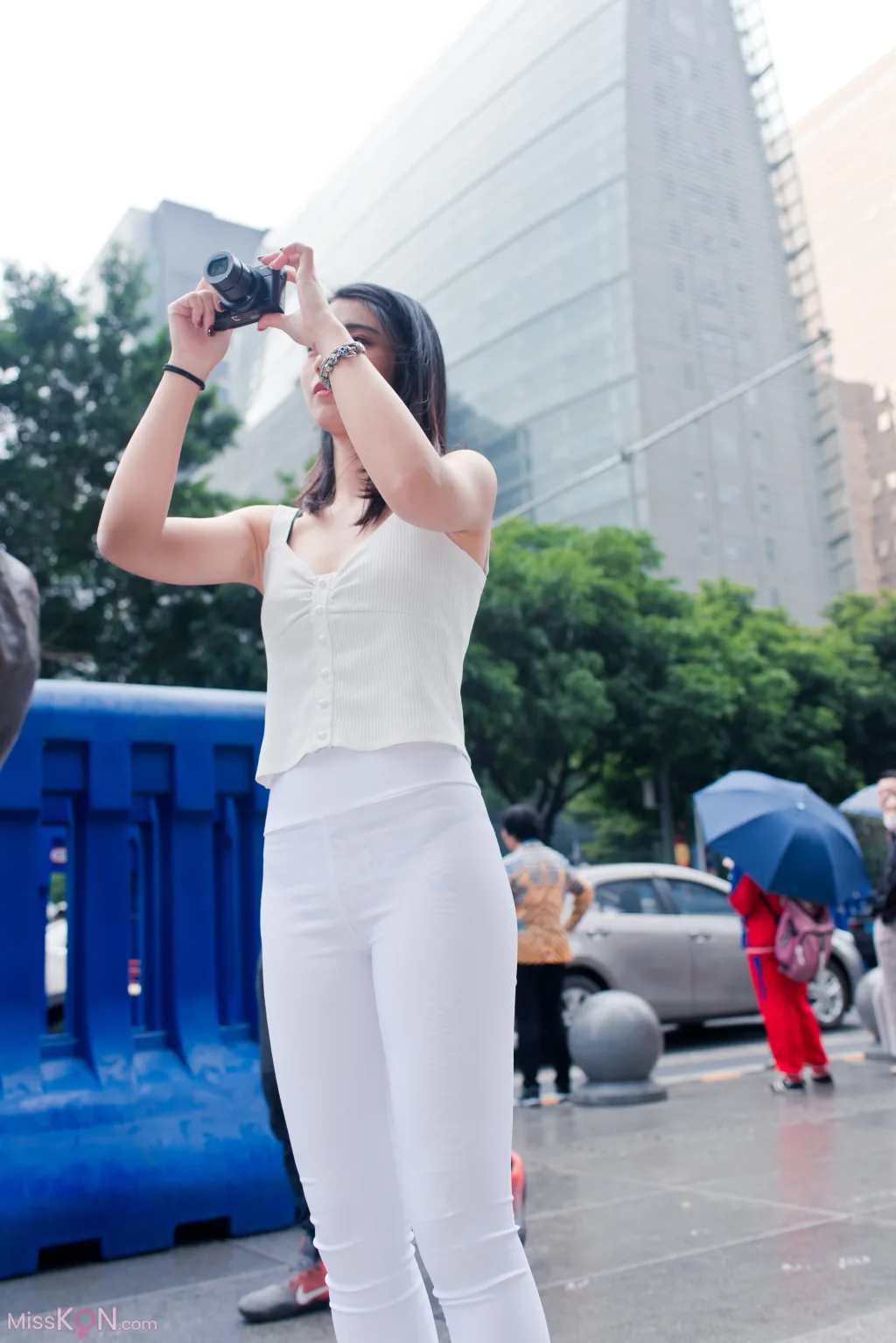 [精选街拍作品] MJ-009_ 小棠紧身白裤
