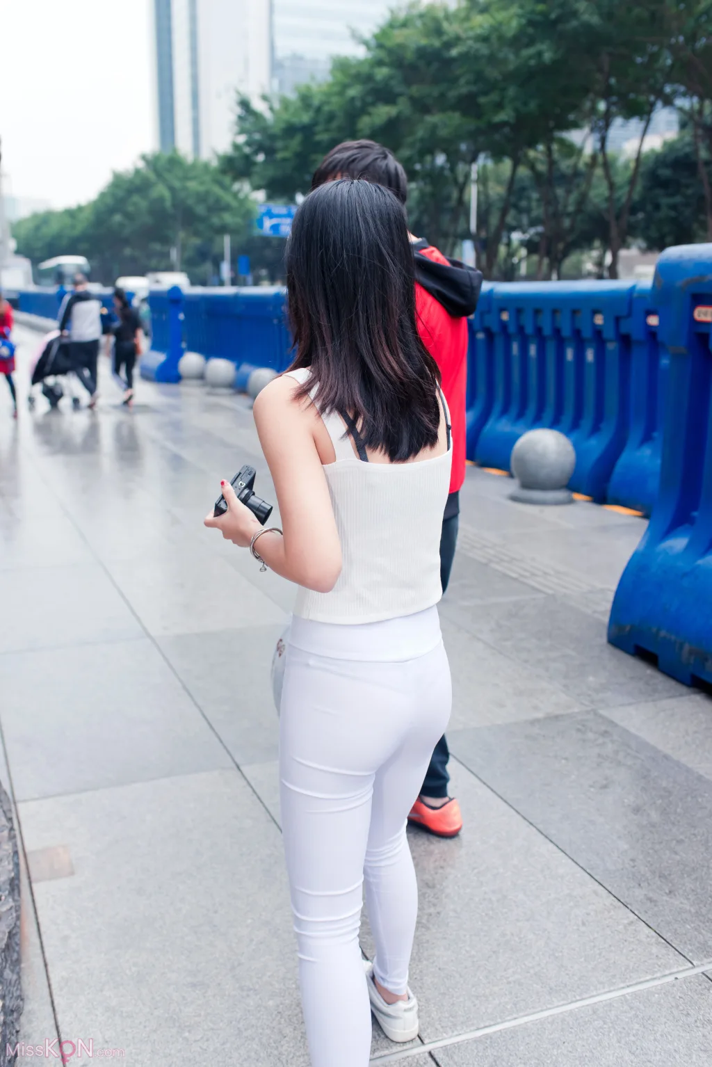 [精选街拍作品] MJ-009_ 小棠紧身白裤