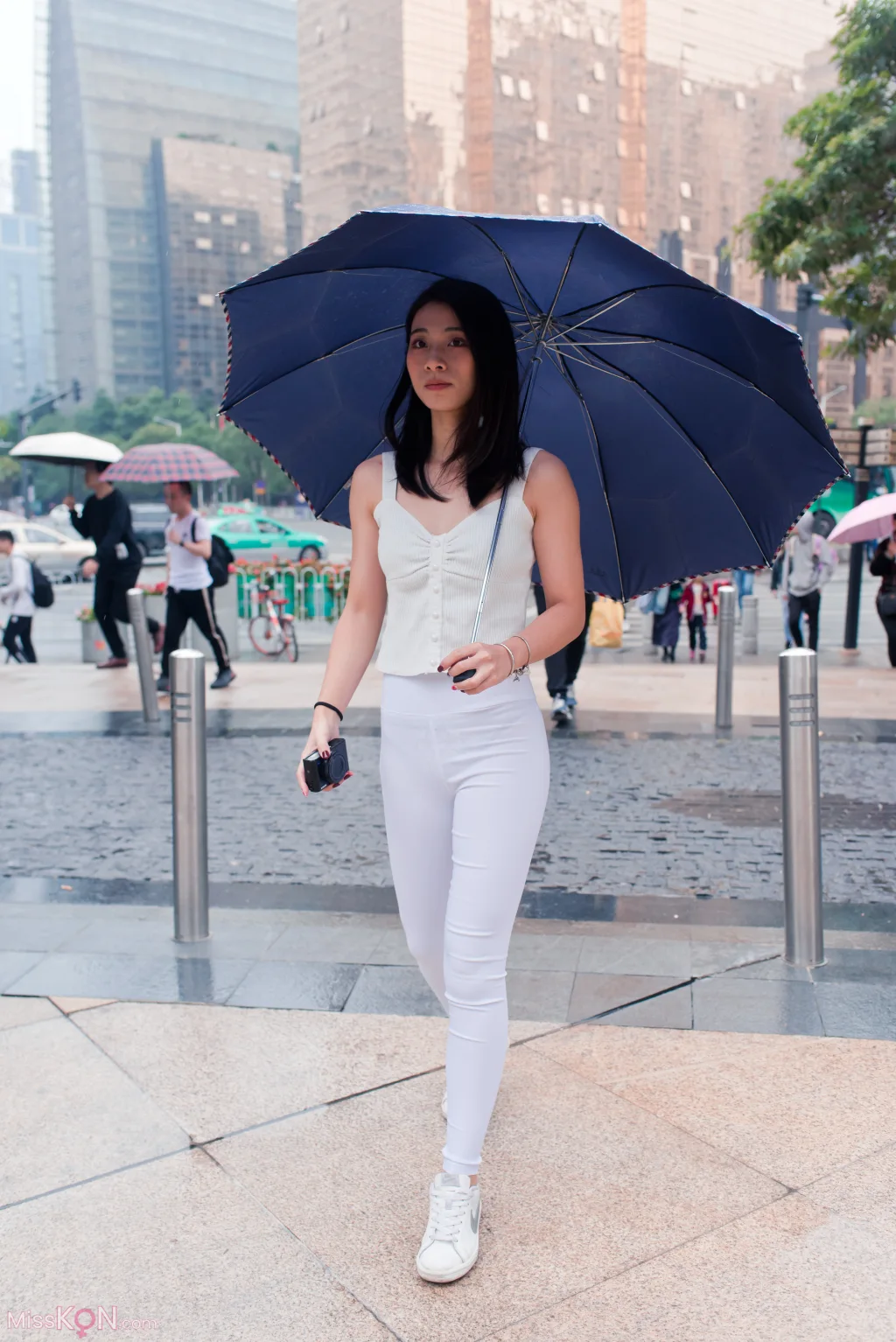 [精选街拍作品] MJ-009_ 小棠紧身白裤